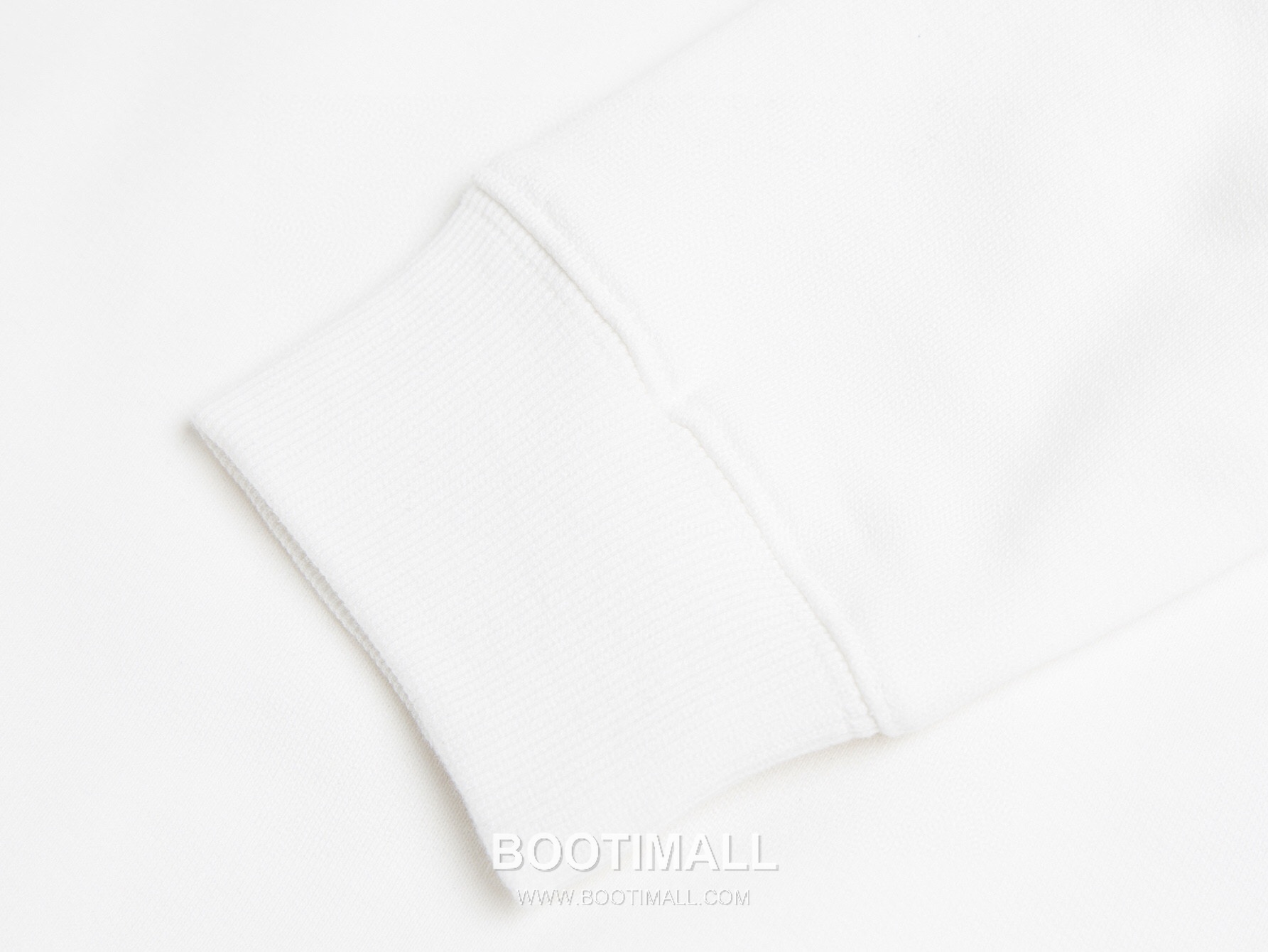 Burberry Equestrian Knight Embroidery Crew Neck Sweatshirt Black White 버버리 전마자수 라운드넥 맨투맨 블랙 화이트 7