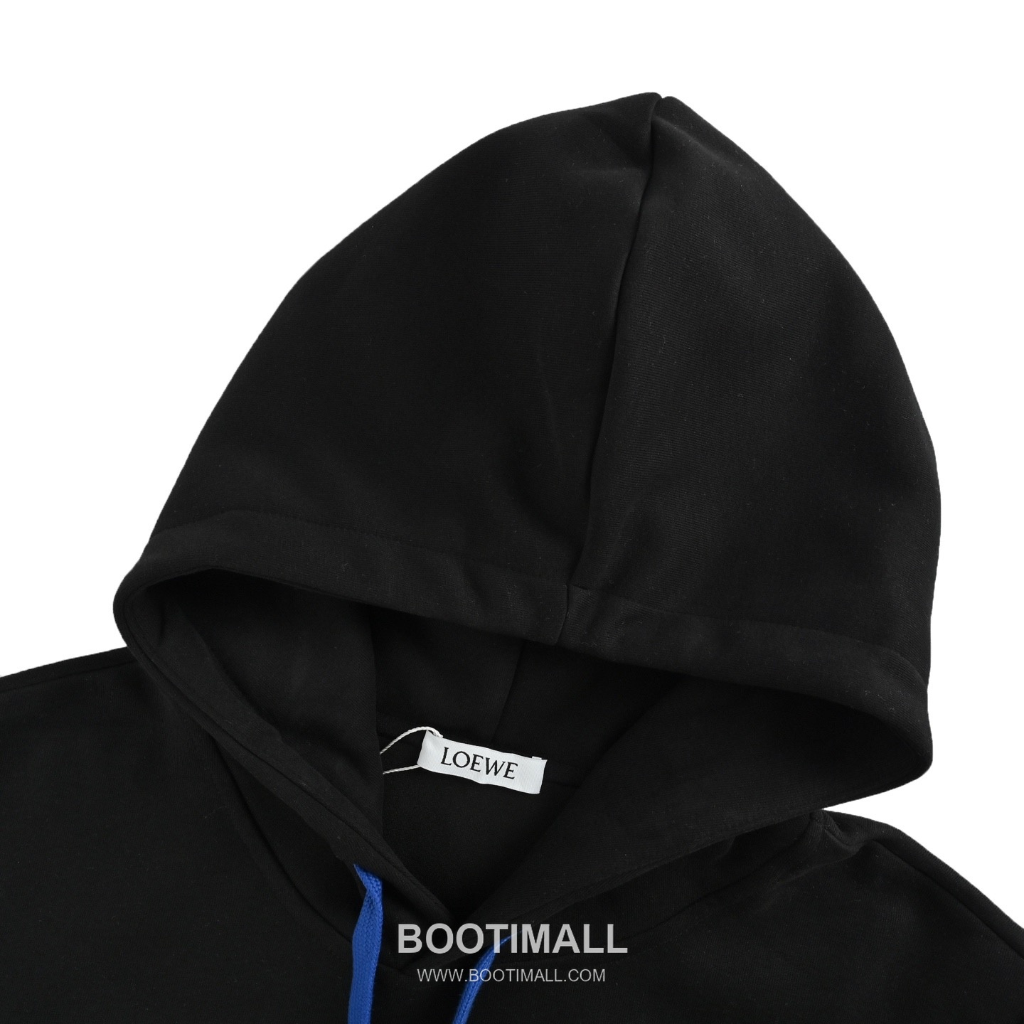 Loewe On Running Collaboration Pocket Logo Hoodie Navy Blue 로에베 온 러닝 컬래버레이션 포켓 로고 후드 네이비 블루 4