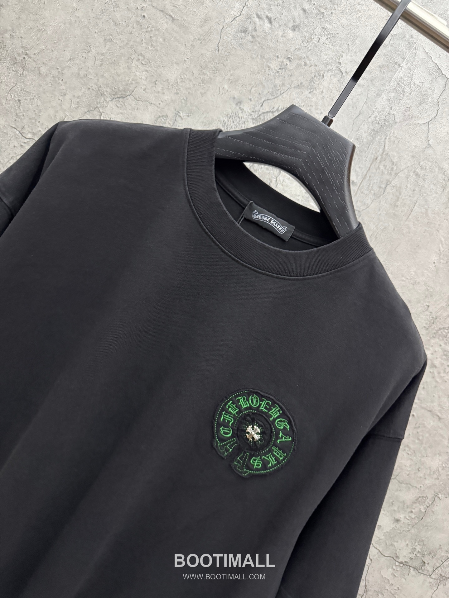 Chrome Hearts Embroidered Cross Logo Short Sleeve T-Shirt 크롬하츠 자수 크로스 로고 반팔 티셔츠 3