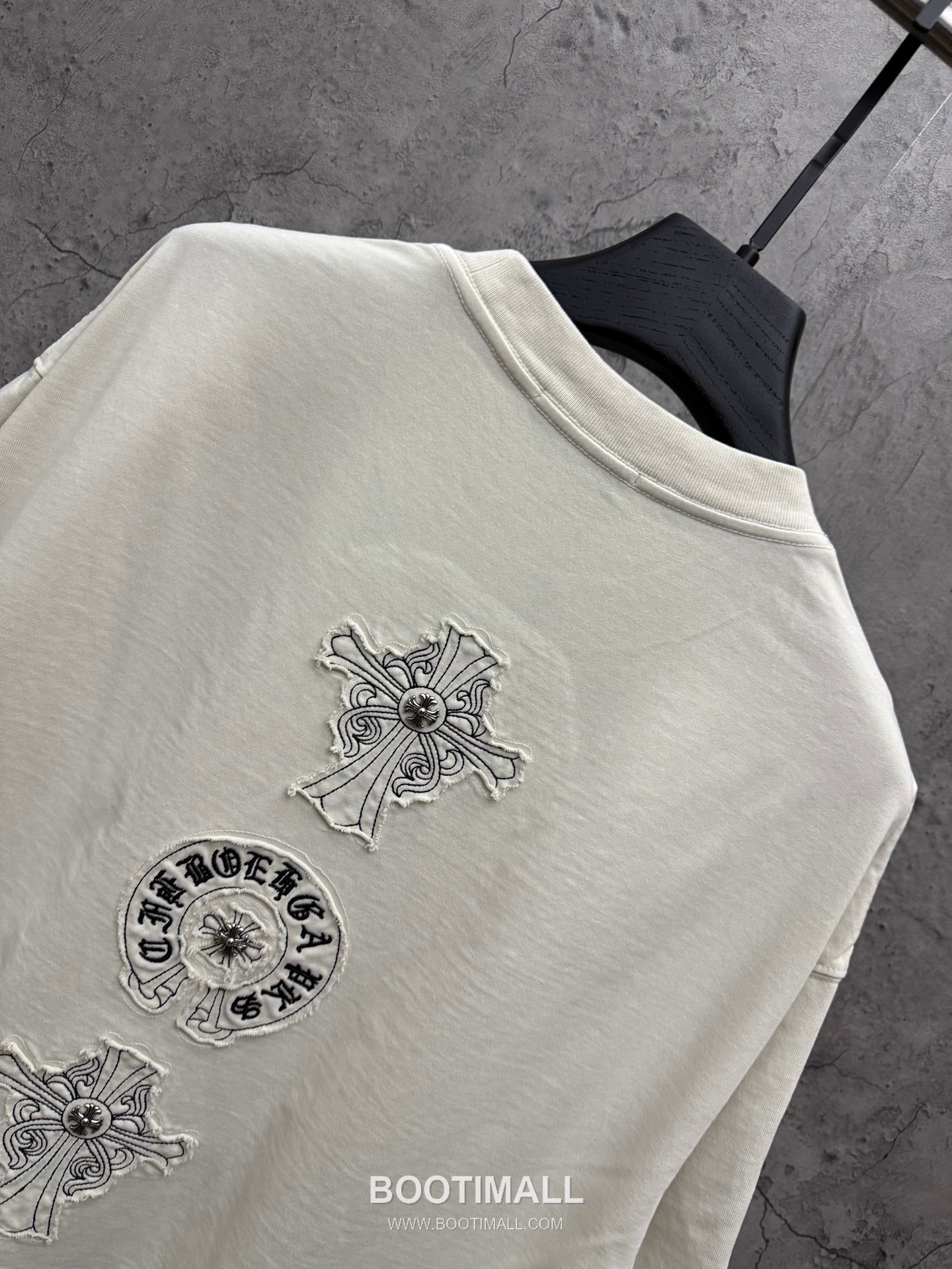 Chrome Hearts Embroidered Cross Logo Short Sleeve T-Shirt 크롬하츠 자수 크로스 로고 반팔 티셔츠 4