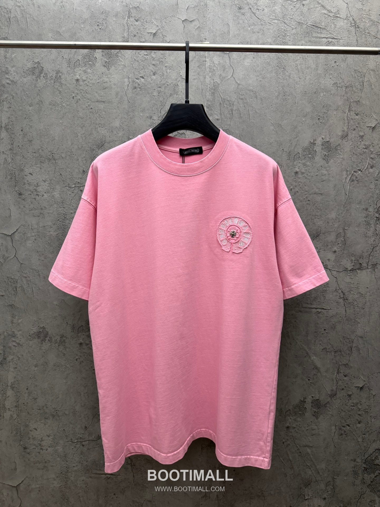 Chrome Hearts Embroidered Cross Logo Short Sleeve T-Shirt 크롬하츠 자수 크로스 로고 반팔 티셔츠 1