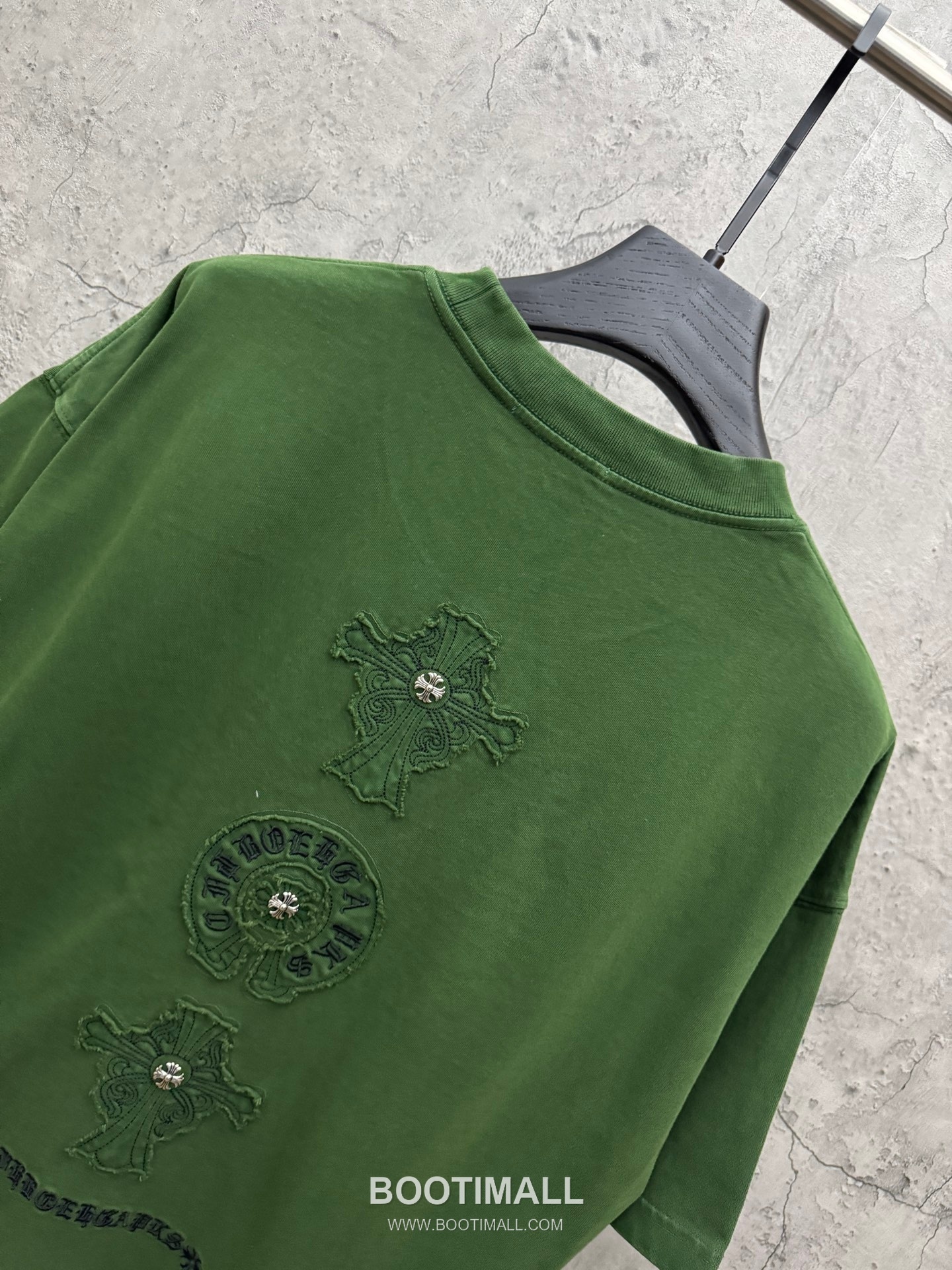 Chrome Hearts Embroidered Cross Logo Cotton Short Sleeve T-Shirt 크롬하츠 자수 크로스 로고 코튼 반팔 티셔츠 4