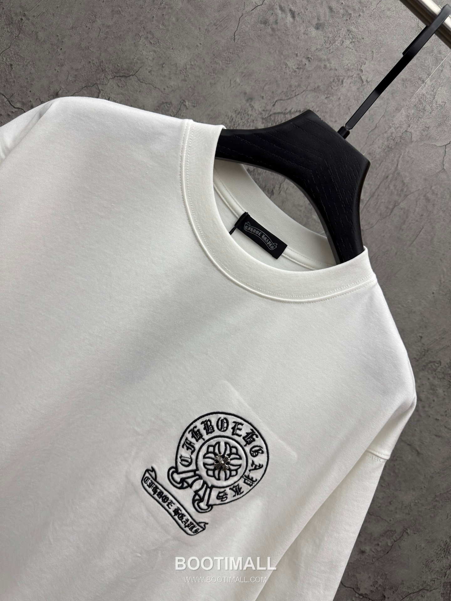 Chrome Hearts 2026 Embroidery Short Sleeve T-Shirt 크롬하츠 2026 자수 반팔 티셔츠 2