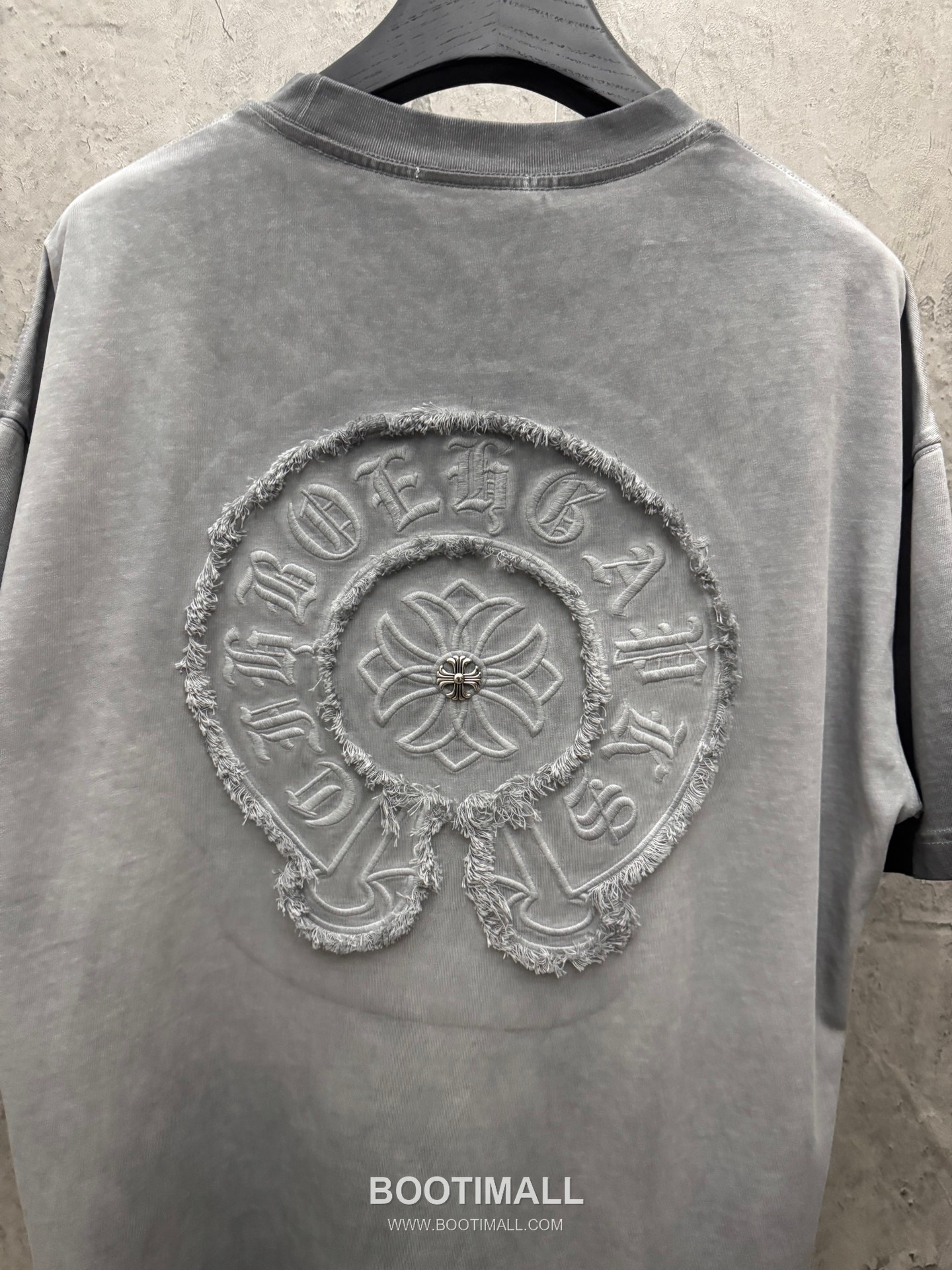 Chrome Hearts 2026 Spring Embroidered Washed Cotton Short Sleeve T-Shirt 크롬하츠 2026 봄 시즌 자수 워싱 코튼 반팔 티셔츠 26-2033 7
