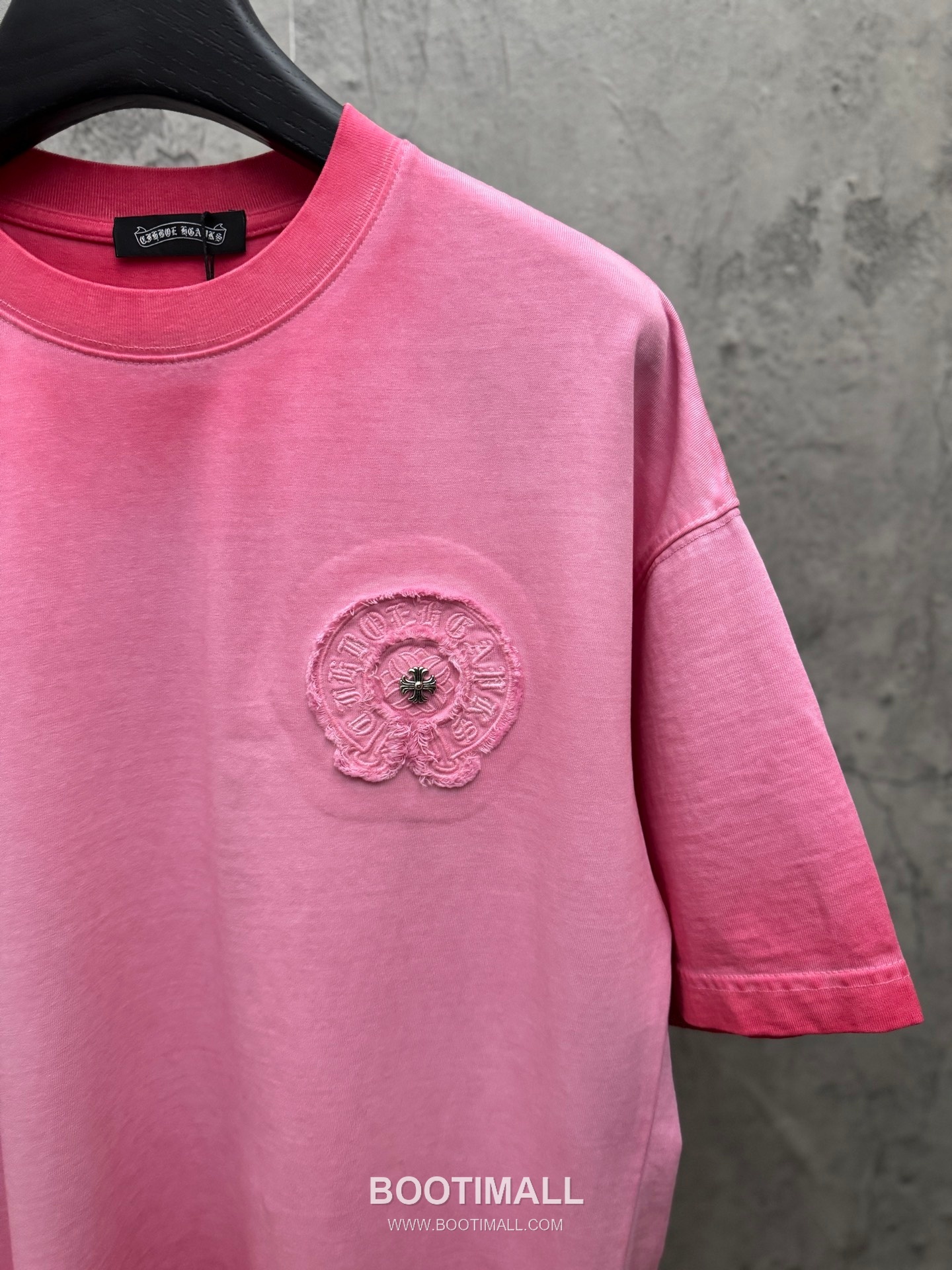 Chrome Hearts Embroidered Logo Washed Cotton Short Sleeve T-Shirt 크롬하츠 엠보 로고 워싱 코튼 반팔 티셔츠 5