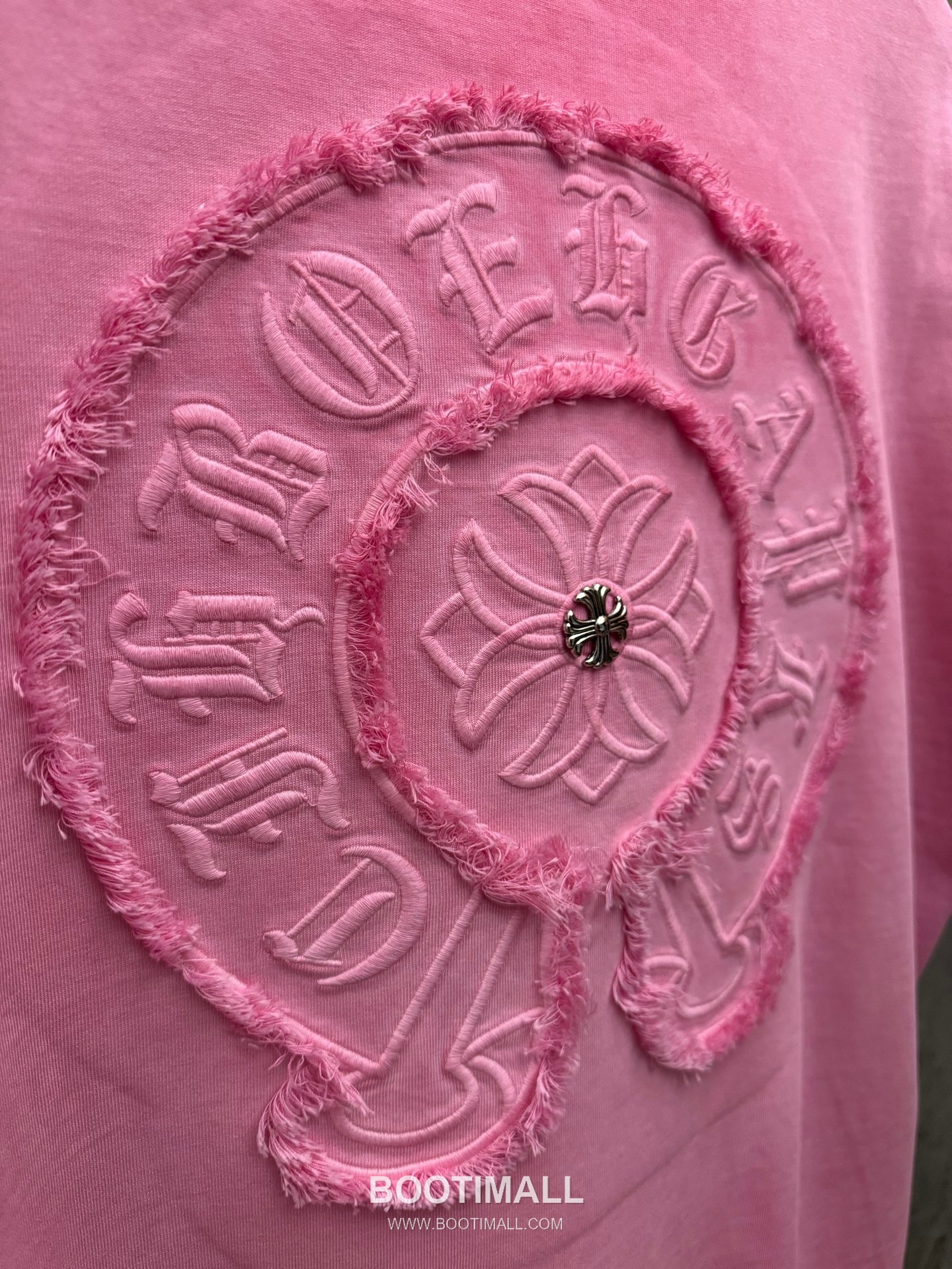 Chrome Hearts Embroidered Logo Washed Cotton Short Sleeve T-Shirt 크롬하츠 엠보 로고 워싱 코튼 반팔 티셔츠 8