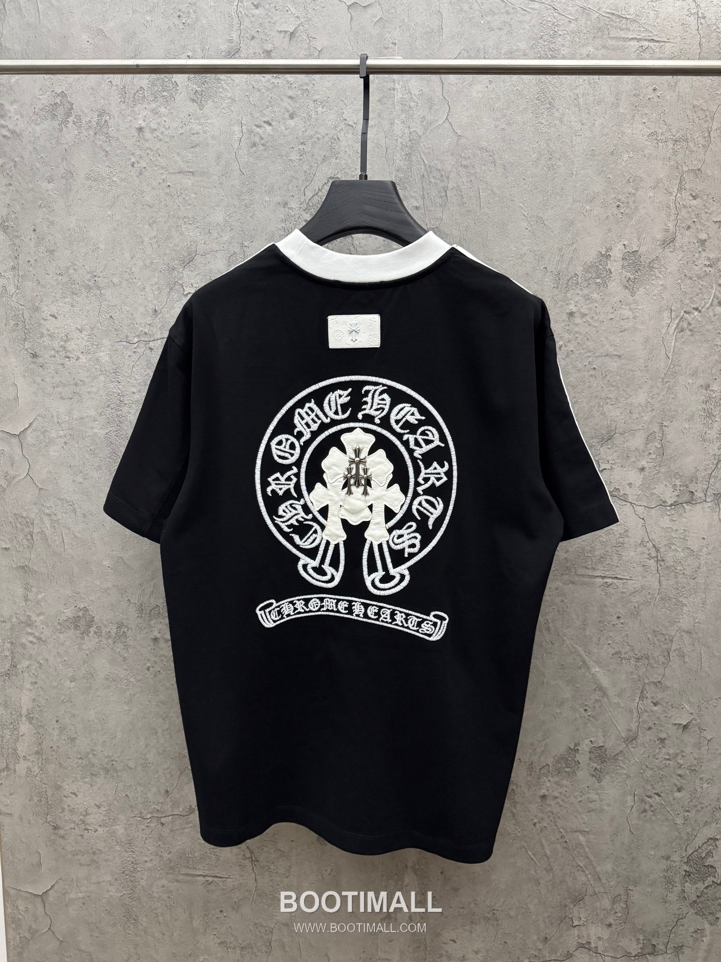Chrome Hearts Embroidered Cross Raglan Short Sleeve T-Shirt 100% Cotton 크롬하츠 자수 십자가 라글란 반팔 티셔츠 100% 코튼 2