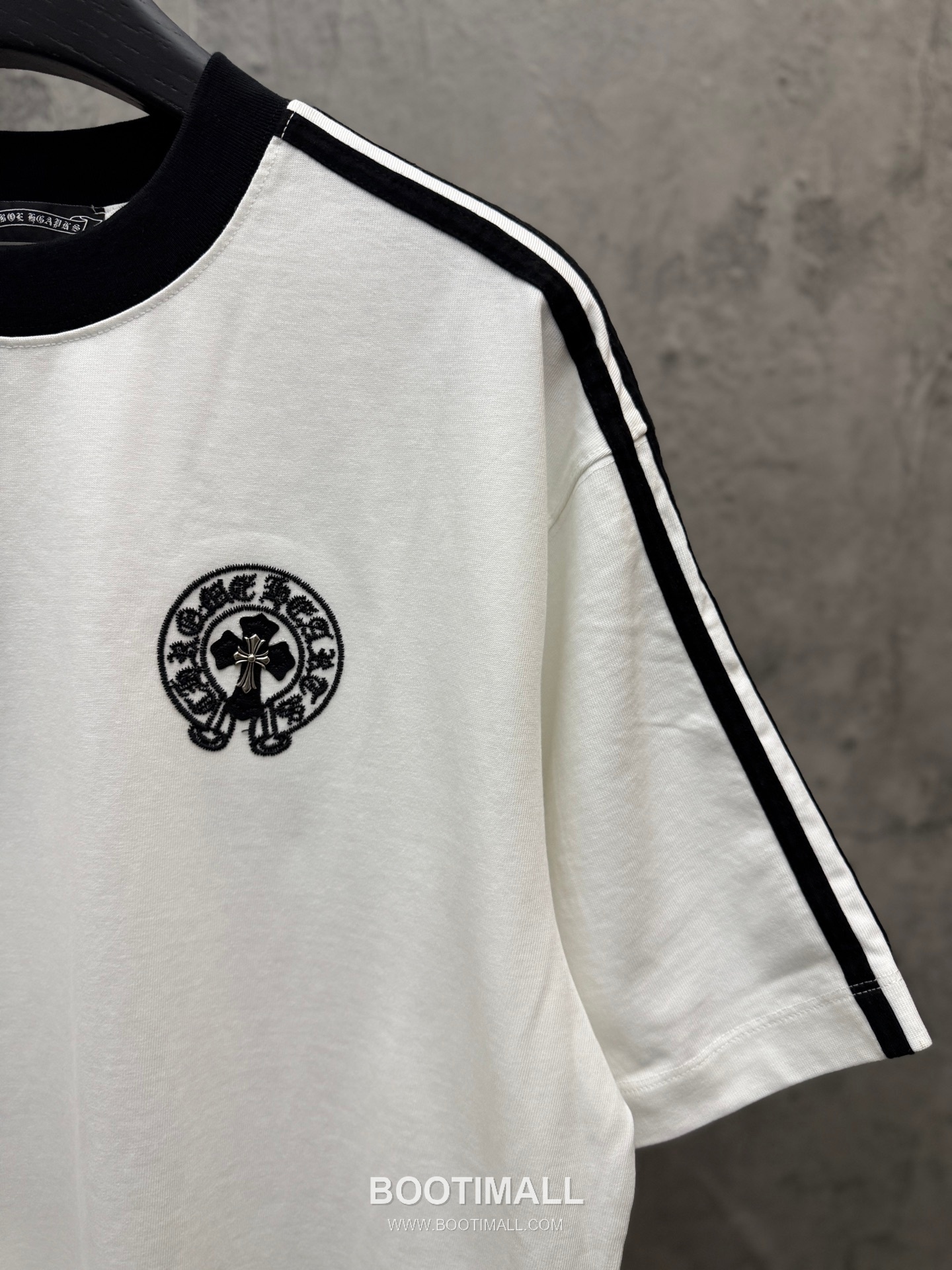 Chrome Hearts Embroidered Cross Raglan Short Sleeve T-Shirt 100% Cotton 크롬하츠 자수 십자가 라글란 반팔 티셔츠 100% 코튼 5