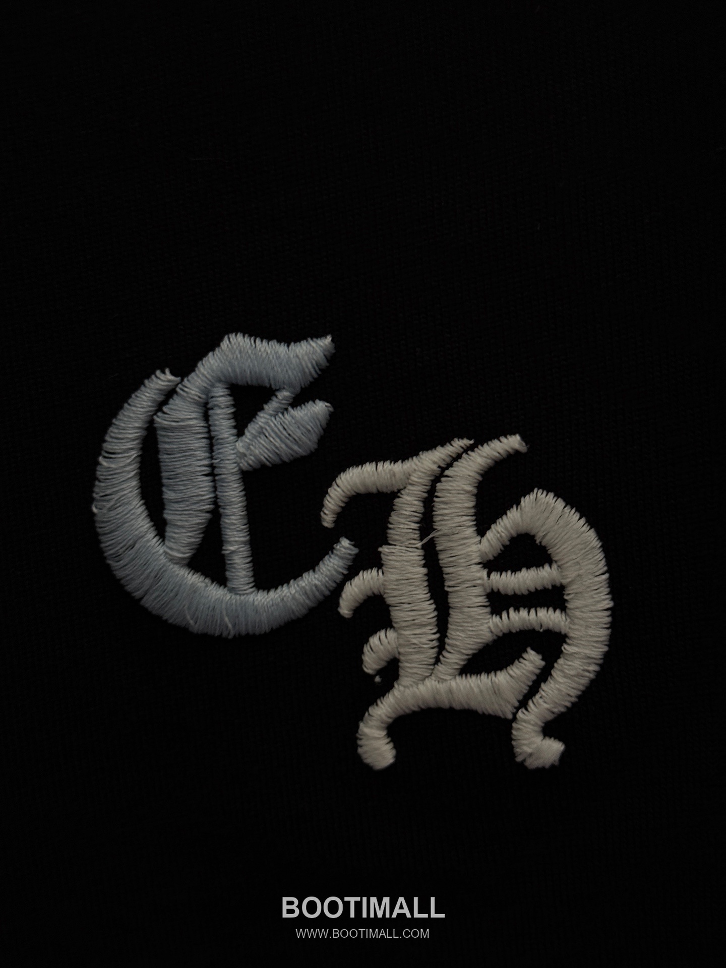 Chrome Hearts Sequin Horseshoe Letter Embroidery UV Color Changing Short Sleeve T-Shirt 크롬하츠 스팽글 홀스슈 레터 자수 UV 컬러체인징 반팔 티셔츠 7