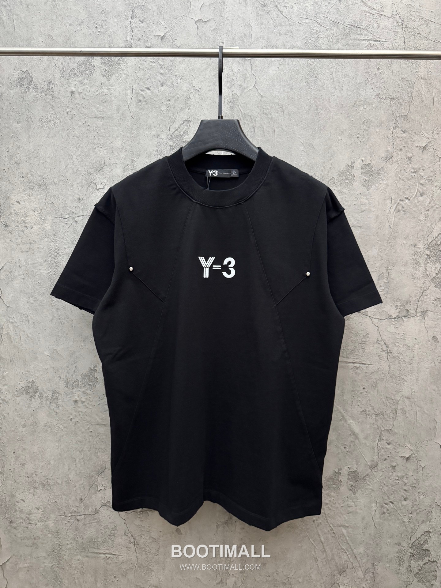 Y-3 3D Embroidery Cotton Short Sleeve T-Shirt 와이쓰리 3D 자수 코튼 반팔 티셔츠 1