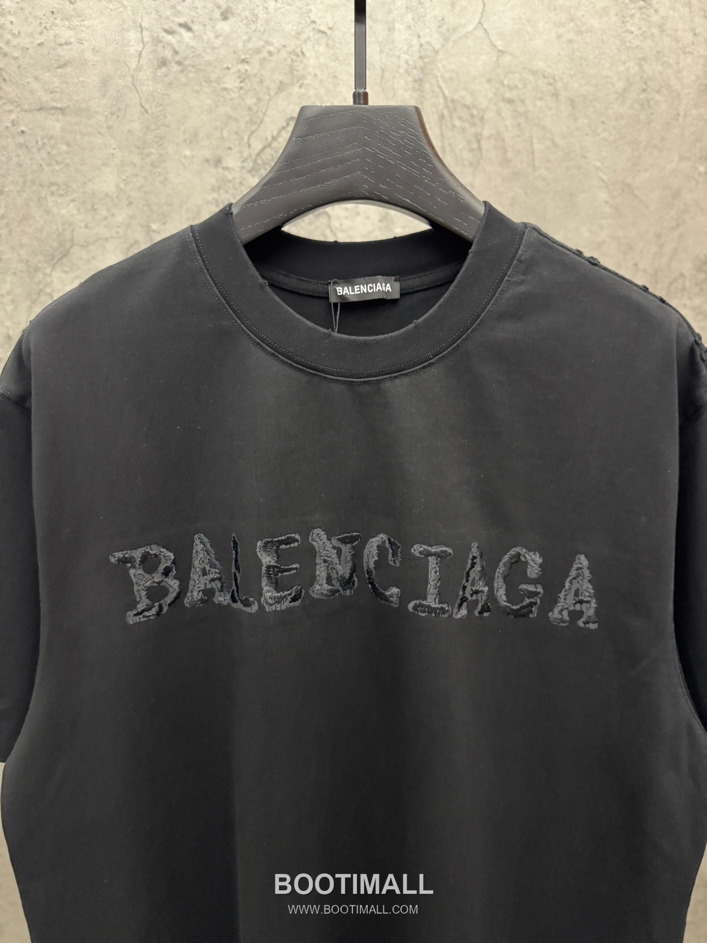 Balenciaga 26SS Digital Print Tassel Embroidery Short Sleeve T-Shirt 발렌시아가 26SS 디지털 프린트 태슬 자수 반팔 티셔츠 5