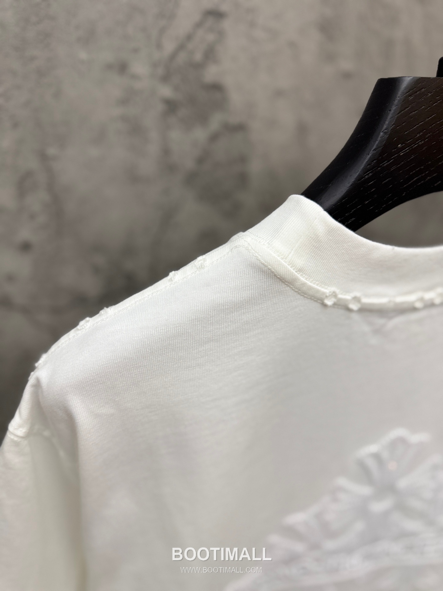 Chrome Hearts Hollow Sequin Cross Embroidery Short Sleeve T-Shirt Cotton 크롬하츠 중공 스팽글 크로스 자수 반팔 티셔츠 코튼 9