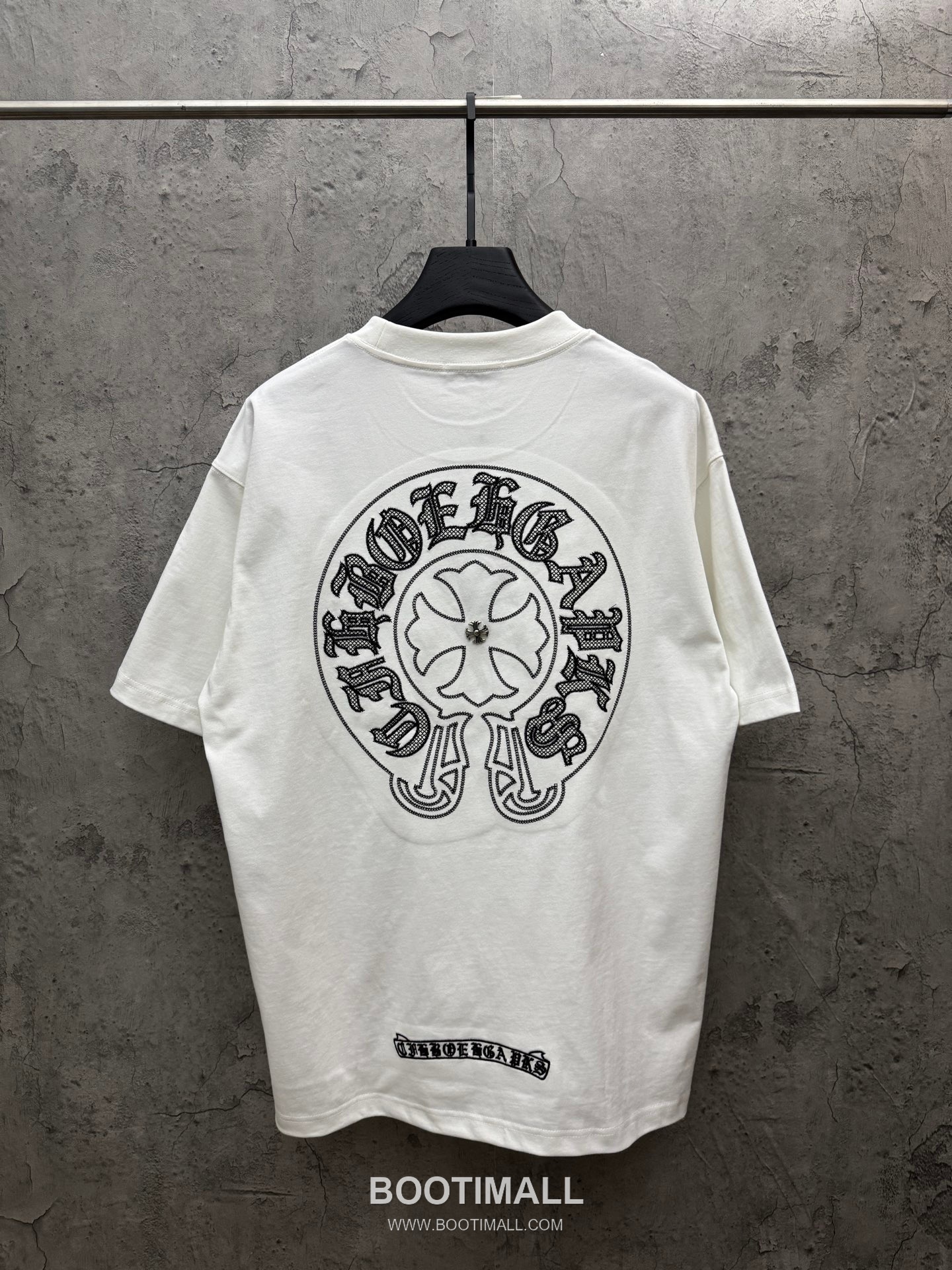 Chrome Hearts Logo Embroidery Cotton Short Sleeve T-Shirt 크롬하츠 로고 자수 코튼 반팔 티셔츠 2