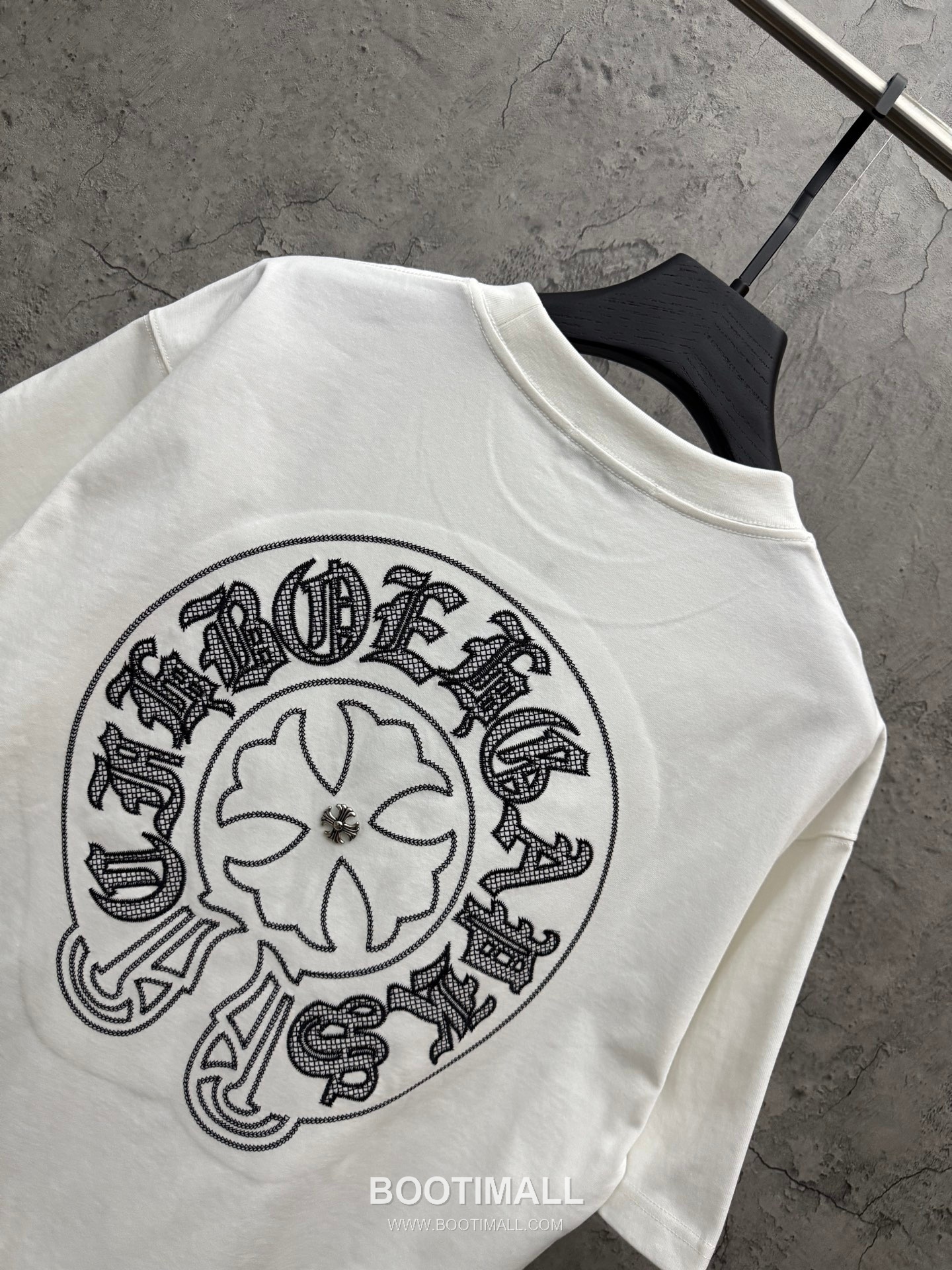 Chrome Hearts Logo Embroidery Cotton Short Sleeve T-Shirt 크롬하츠 로고 자수 코튼 반팔 티셔츠 4