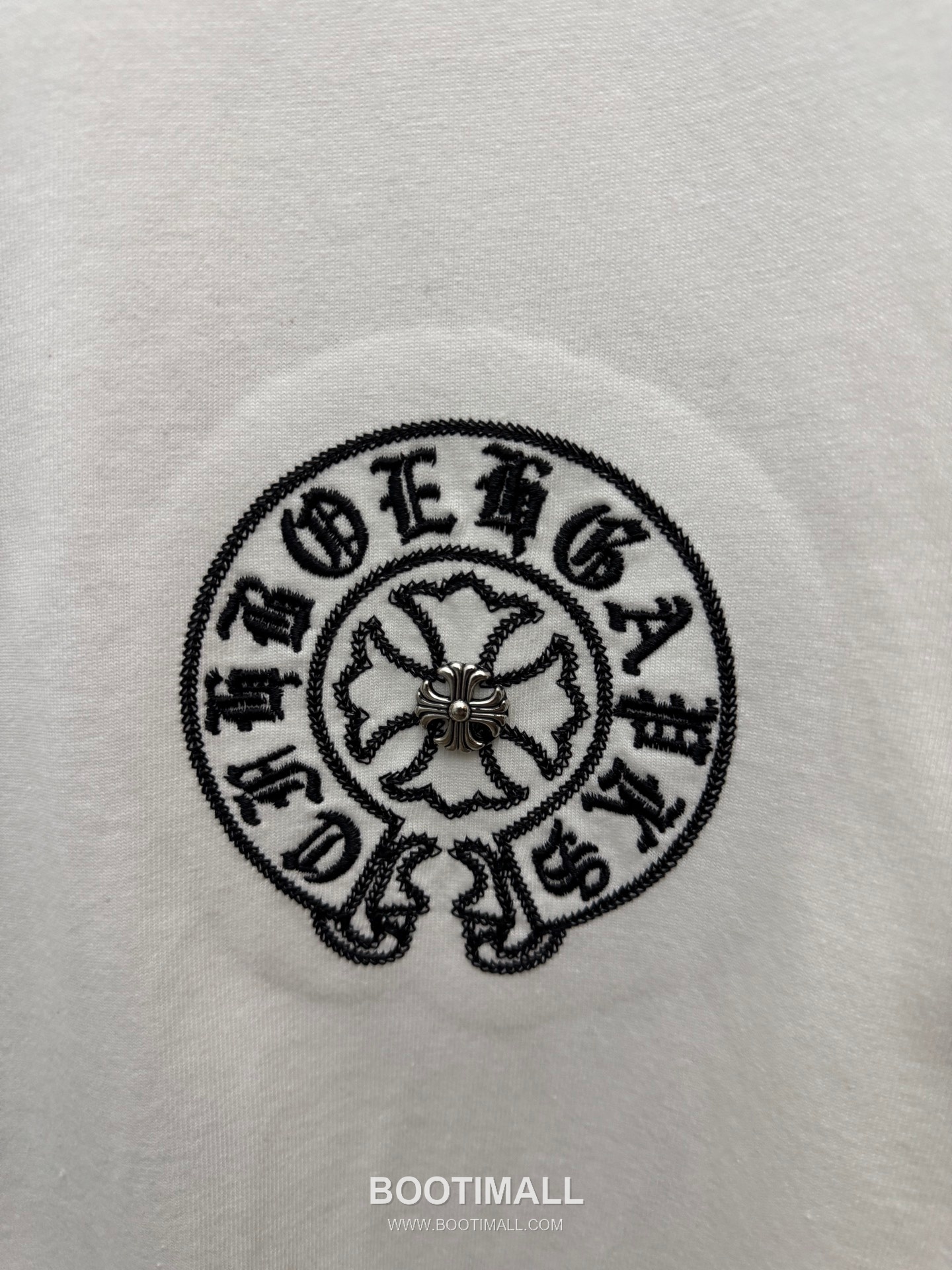 Chrome Hearts Logo Embroidery Cotton Short Sleeve T-Shirt 크롬하츠 로고 자수 코튼 반팔 티셔츠 6