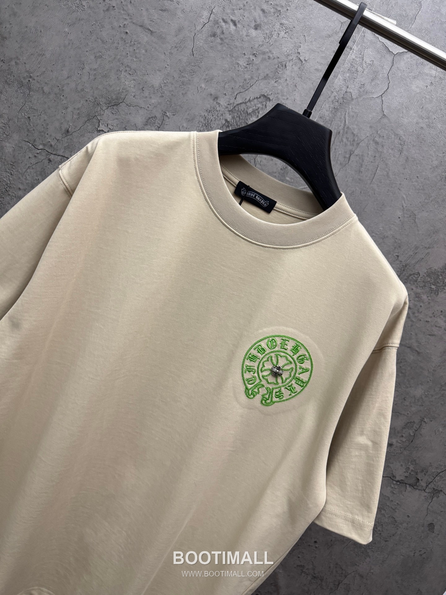 Chrome Hearts Logo Embroidery Cotton Short Sleeve T-Shirt 크롬하츠 로고 자수 코튼 반팔 티셔츠 3