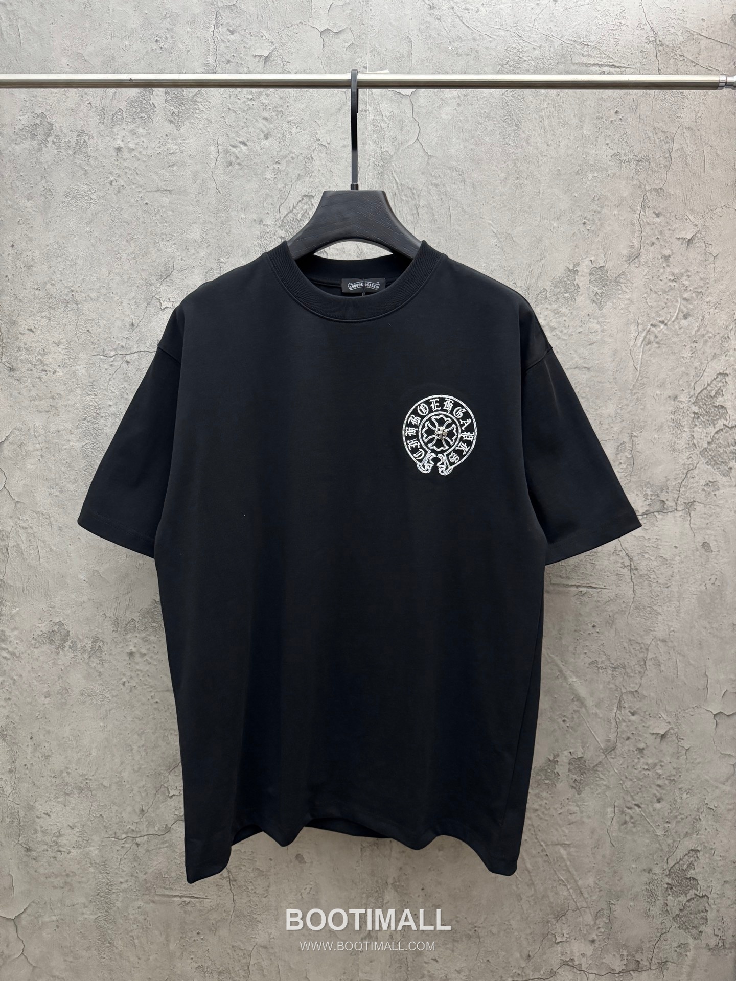 Chrome Hearts Laser Embroidery Logo Short Sleeve T-Shirt 크롬하츠 레이저 자수 로고 반팔 티셔츠 1
