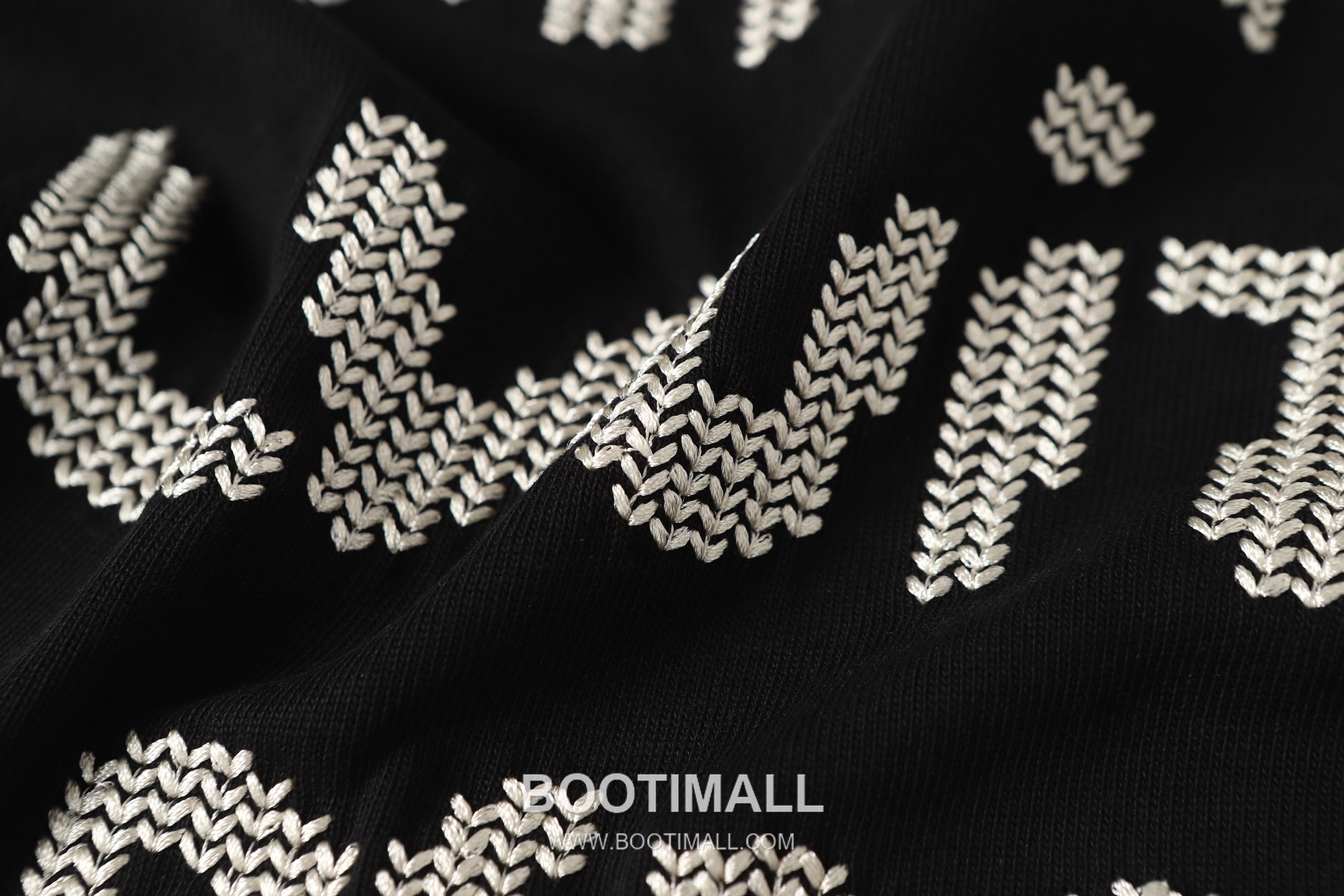 Louis Vuitton Monogram Graffiti Print Round Neck Short Sleeve T-Shirt Cotton 루이비통 모노그램 그라피티 프린트 라운드 넥 반팔 티셔츠 코튼 6