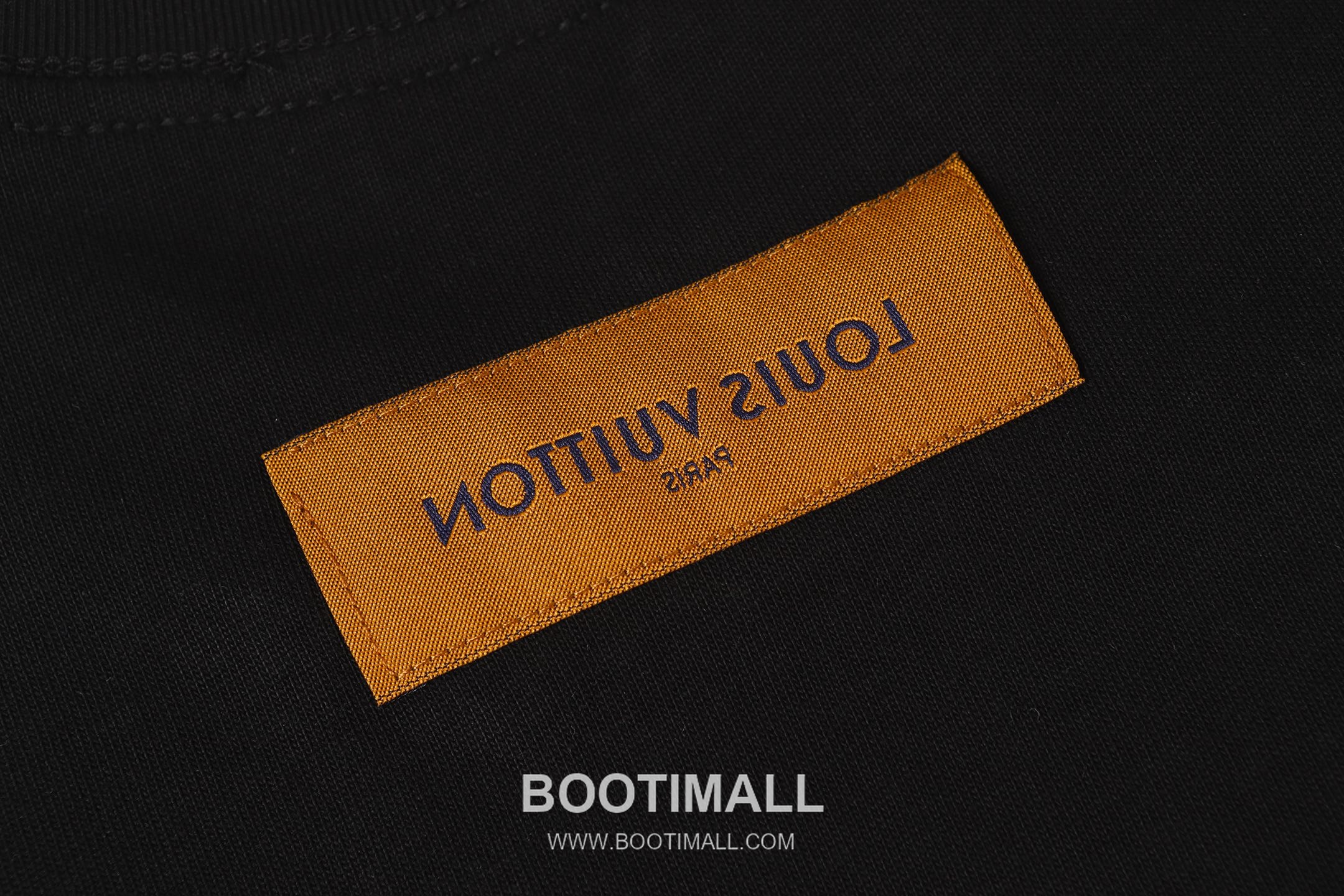 Louis Vuitton Monogram Graffiti Print Round Neck Short Sleeve T-Shirt Cotton 루이비통 모노그램 그라피티 프린트 라운드 넥 반팔 티셔츠 코튼 4