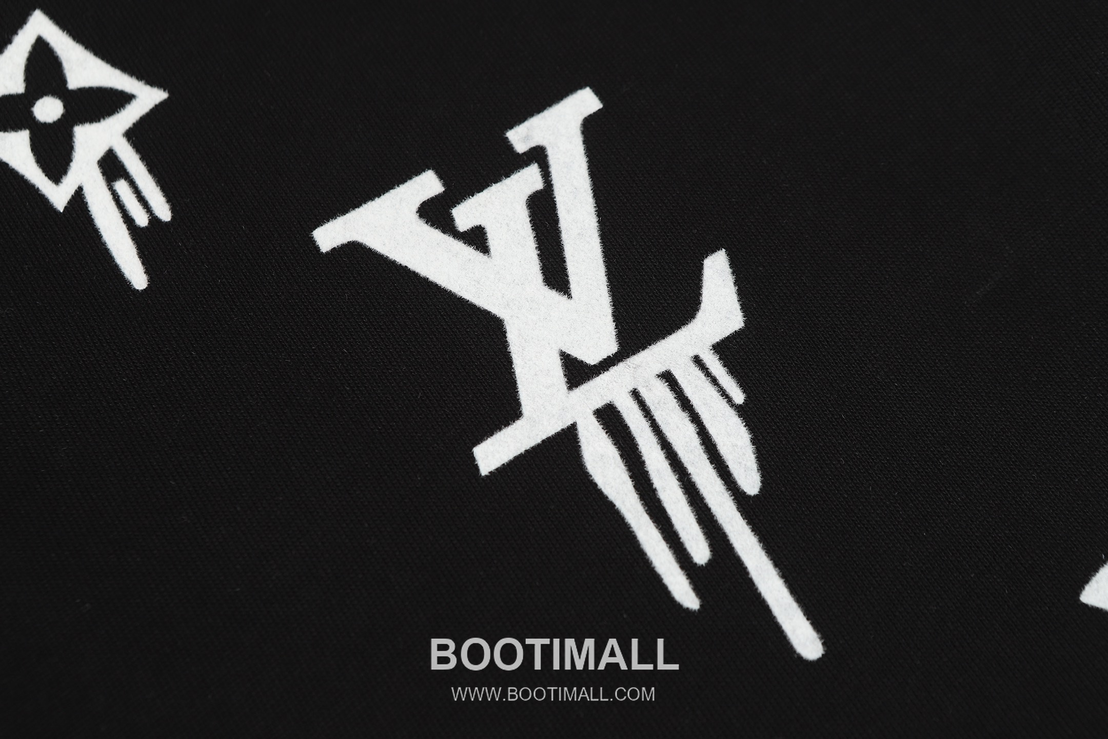 Louis Vuitton Monogram Graffiti Print Round Neck Short Sleeve T-Shirt Cotton 루이비통 모노그램 그라피티 프린트 라운드 넥 반팔 티셔츠 코튼 6