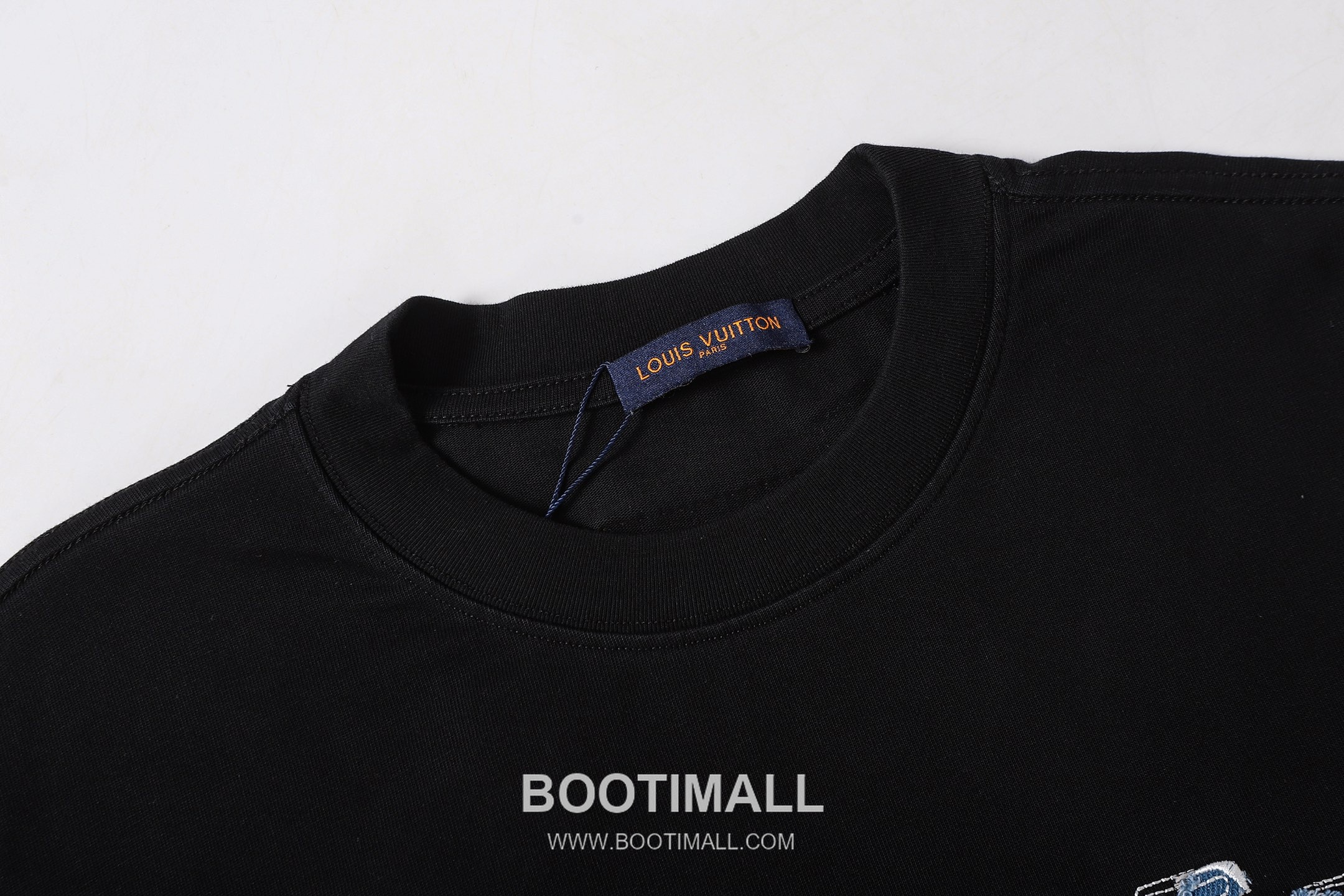 Louis Vuitton Denim Logo Embroidery Cotton T-Shirt Black White 루이비통 데님 로고 자수 코튼 티셔츠 블랙 화이트 3