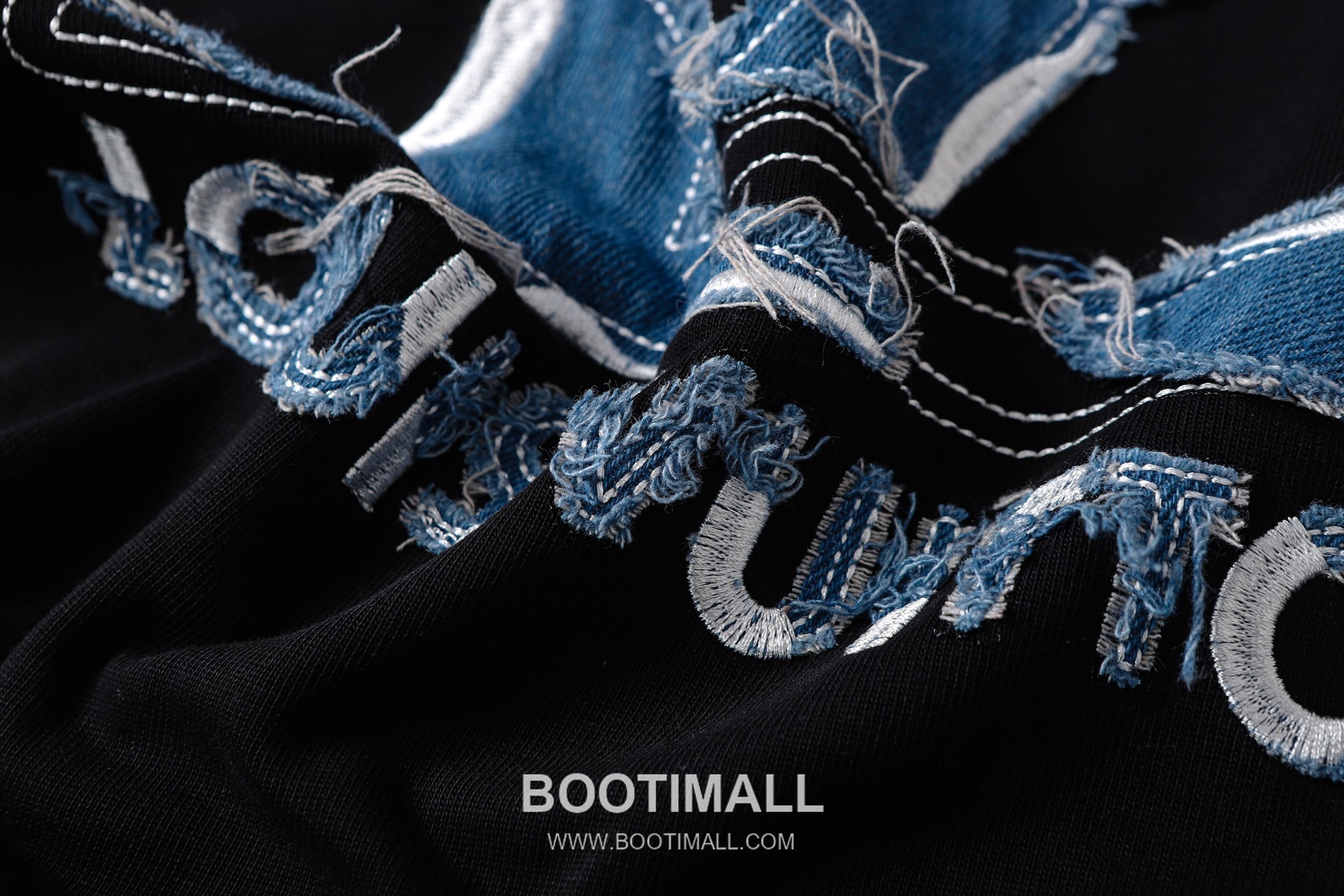 Louis Vuitton Denim Logo Embroidery Cotton T-Shirt Black White 루이비통 데님 로고 자수 코튼 티셔츠 블랙 화이트 6