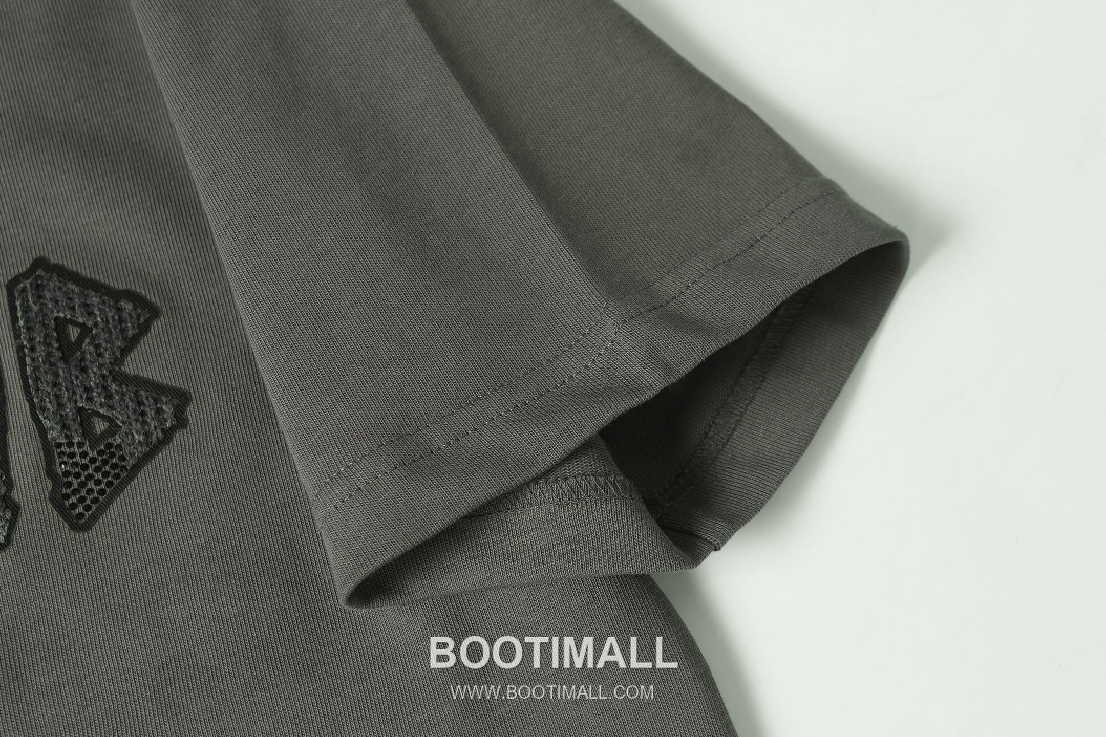 Balenciaga 2026SS Logo Rhinestone Round Neck Short Sleeve T-Shirt 발렌시아가 2026SS 로고 라인스톤 라운드넥 반팔 티셔츠 7