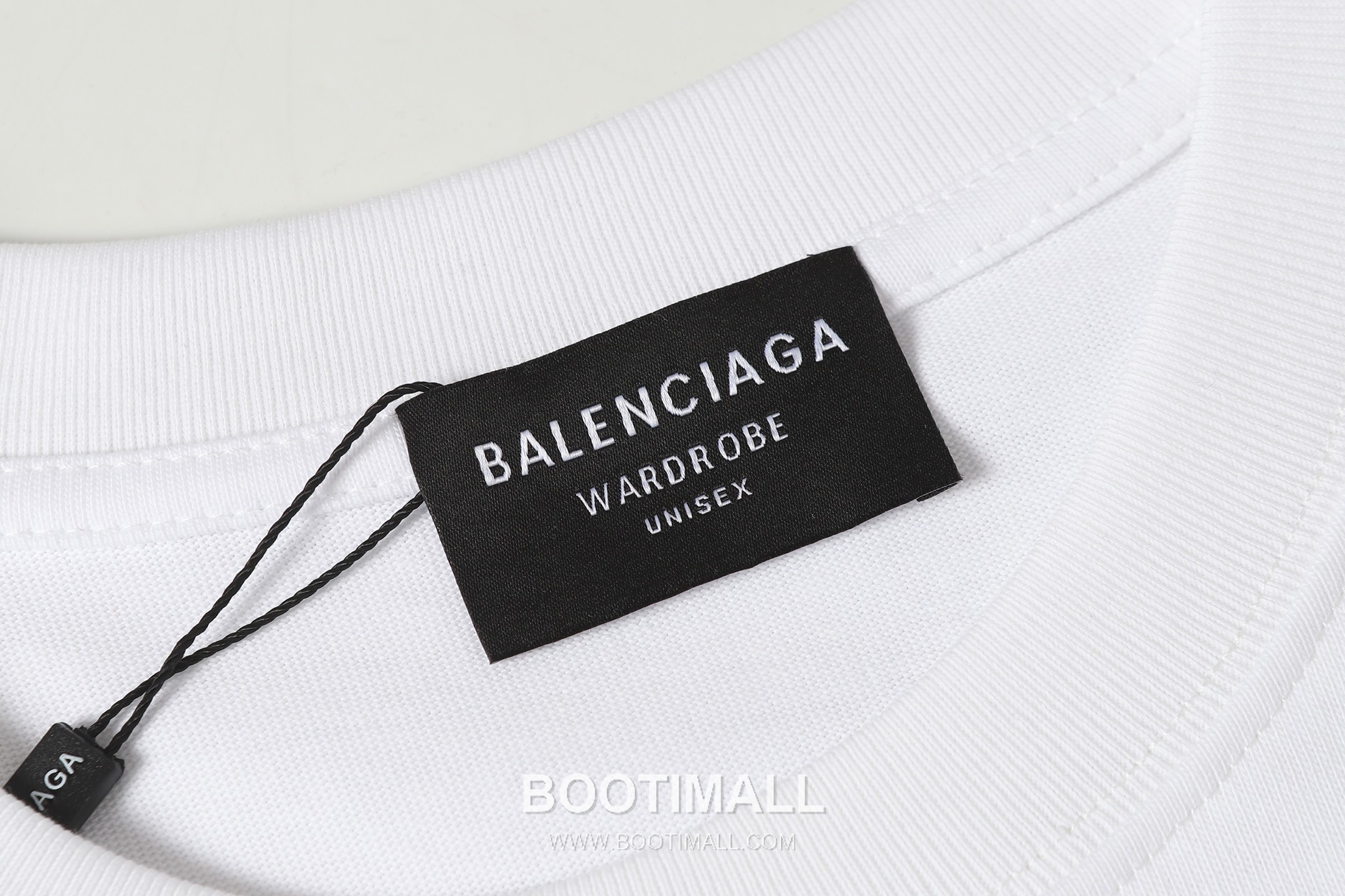 Balenciaga 2026SS Logo Rhinestone Round Neck Short Sleeve T-Shirt 발렌시아가 2026SS 로고 라인스톤 라운드넥 반팔 티셔츠 3
