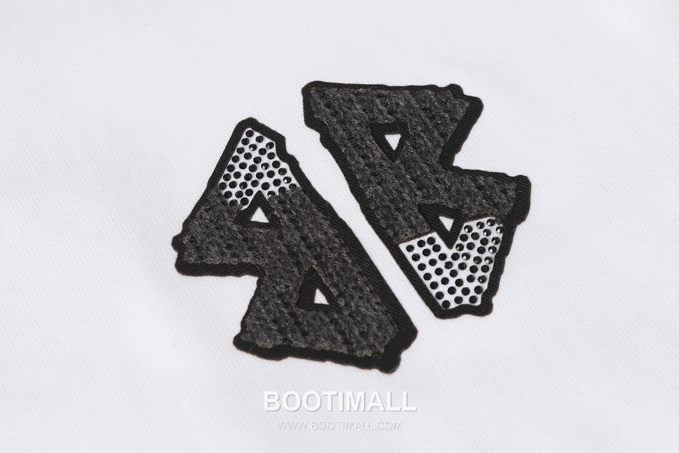 Balenciaga 2026SS Logo Rhinestone Round Neck Short Sleeve T-Shirt 발렌시아가 2026SS 로고 라인스톤 라운드넥 반팔 티셔츠 5