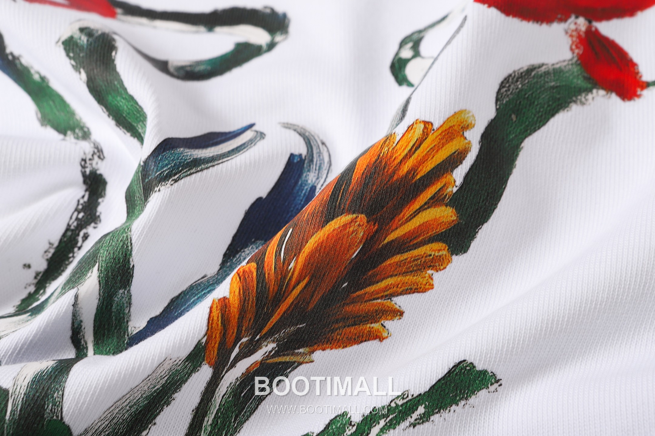 Louis Vuitton Graffiti Logo Cotton T-Shirt Black White 루이비통 그래피티 로고 코튼 티셔츠 블랙 화이트 6