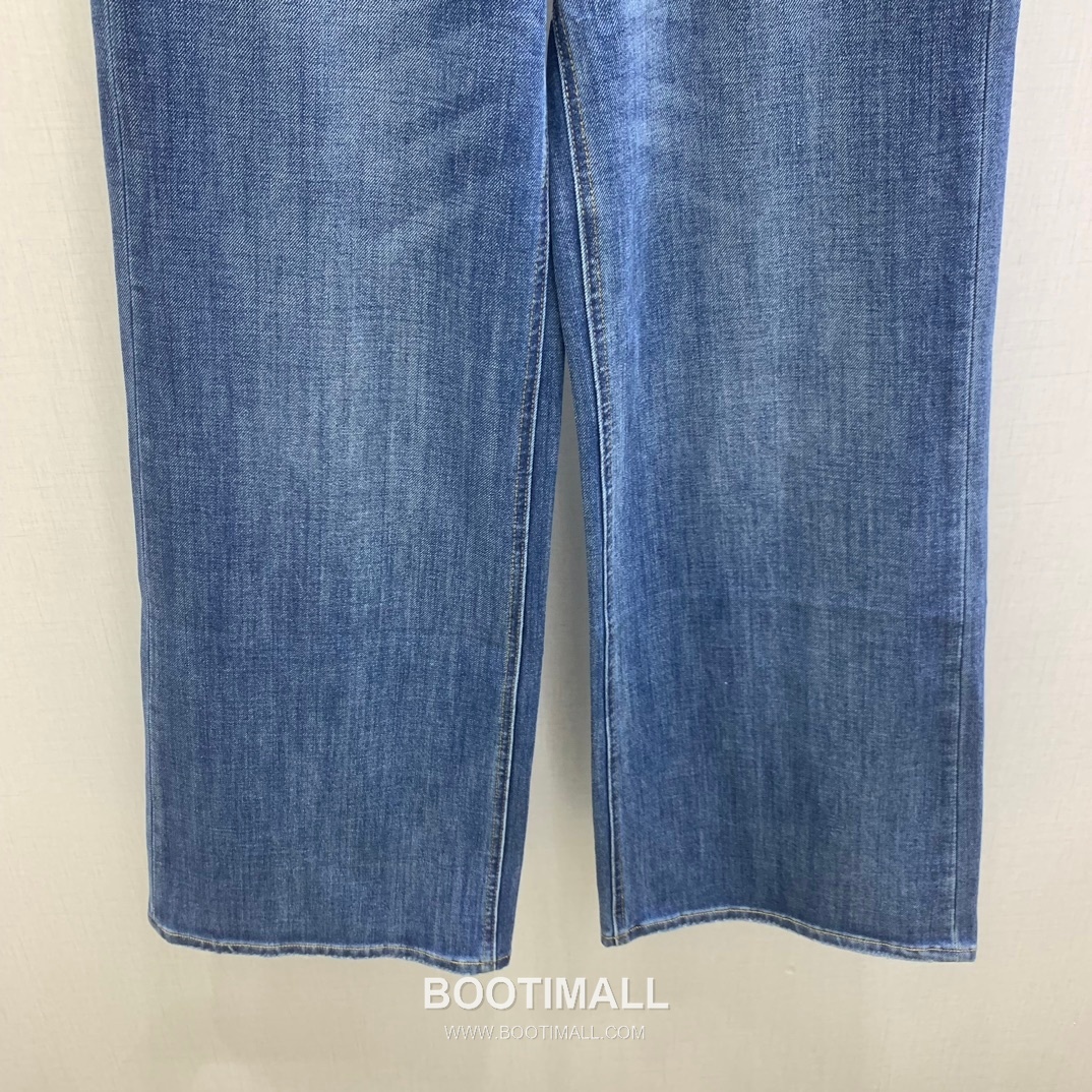 Loewe Anagram Embroidered Wide Leg Denim Jeans Blue 로에베 아나그램 자수 와이드 레그 데님 진 블루 5