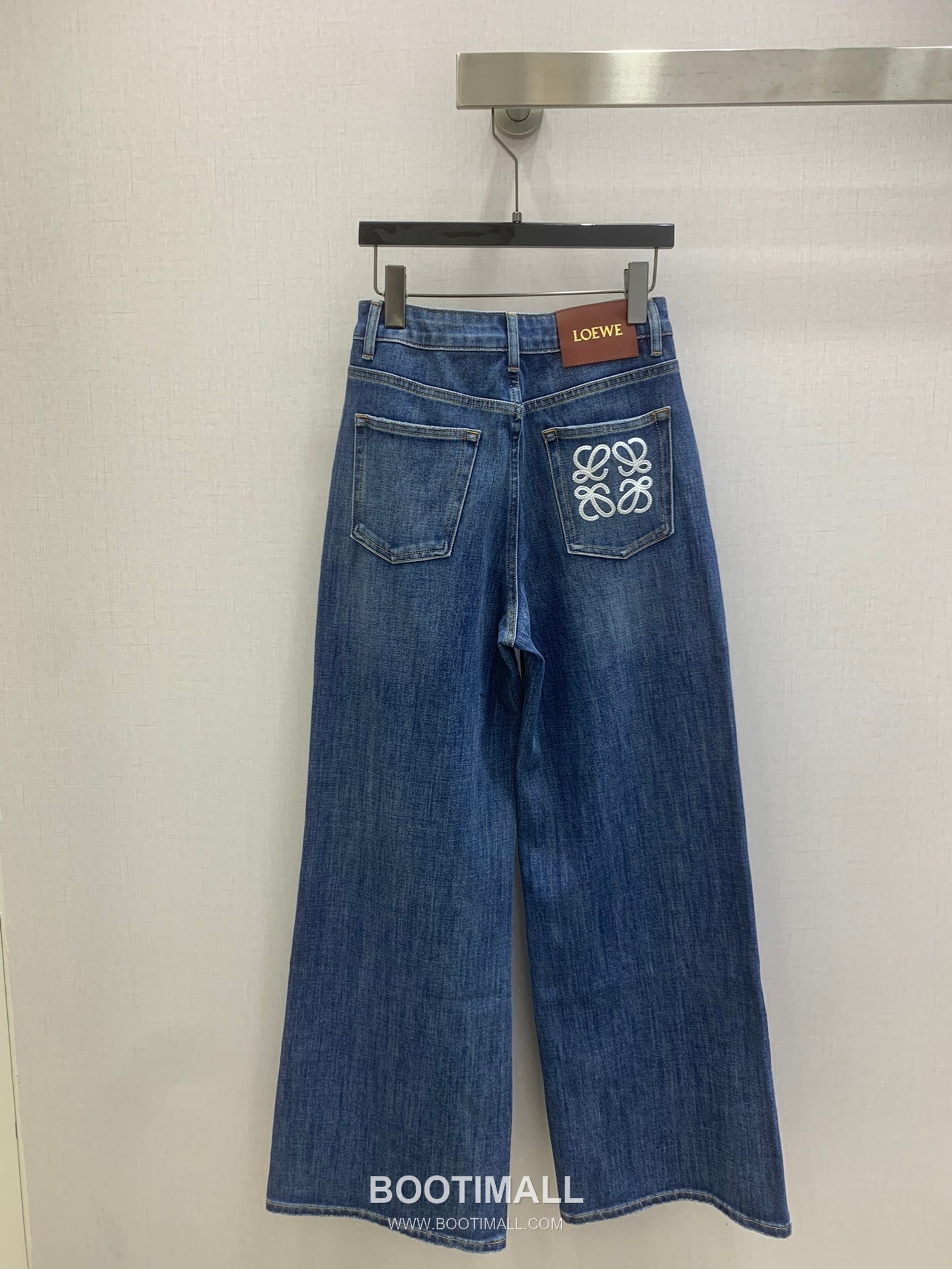 Loewe Anagram Embroidered Wide Leg Denim Jeans Blue 로에베 아나그램 자수 와이드 레그 데님 진 블루 9