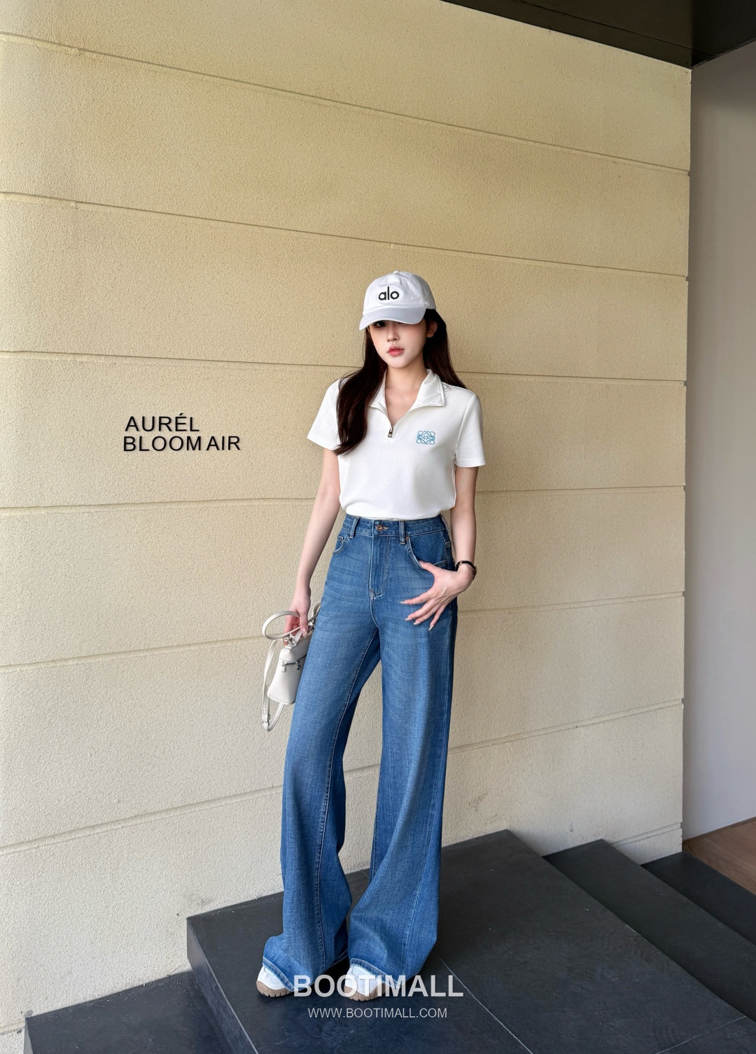 Loewe Anagram Embroidered Wide Leg Denim Jeans Blue 로에베 아나그램 자수 와이드 레그 데님 진 블루 11