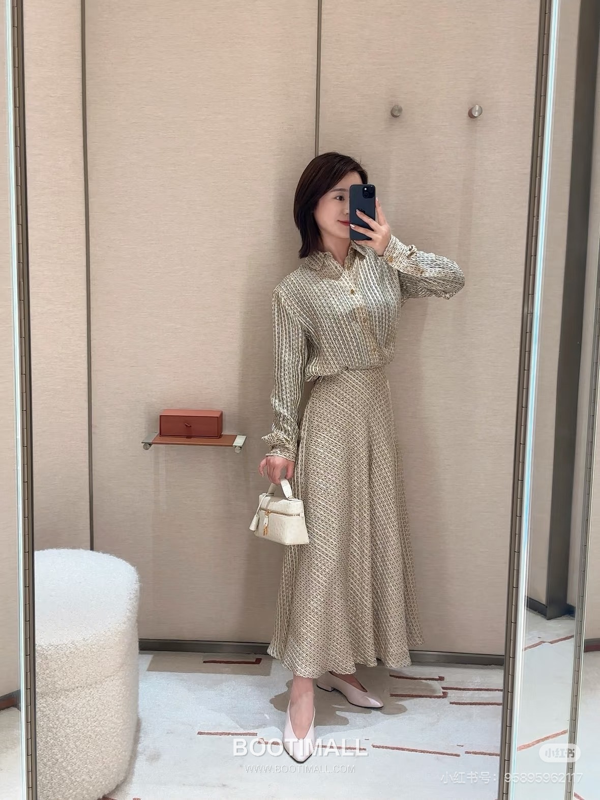 LP Thea Silk Blouse Geometric Print Gold Button 엘피 테아 실크 블라우스 기하학 프린트 골드 버튼 3