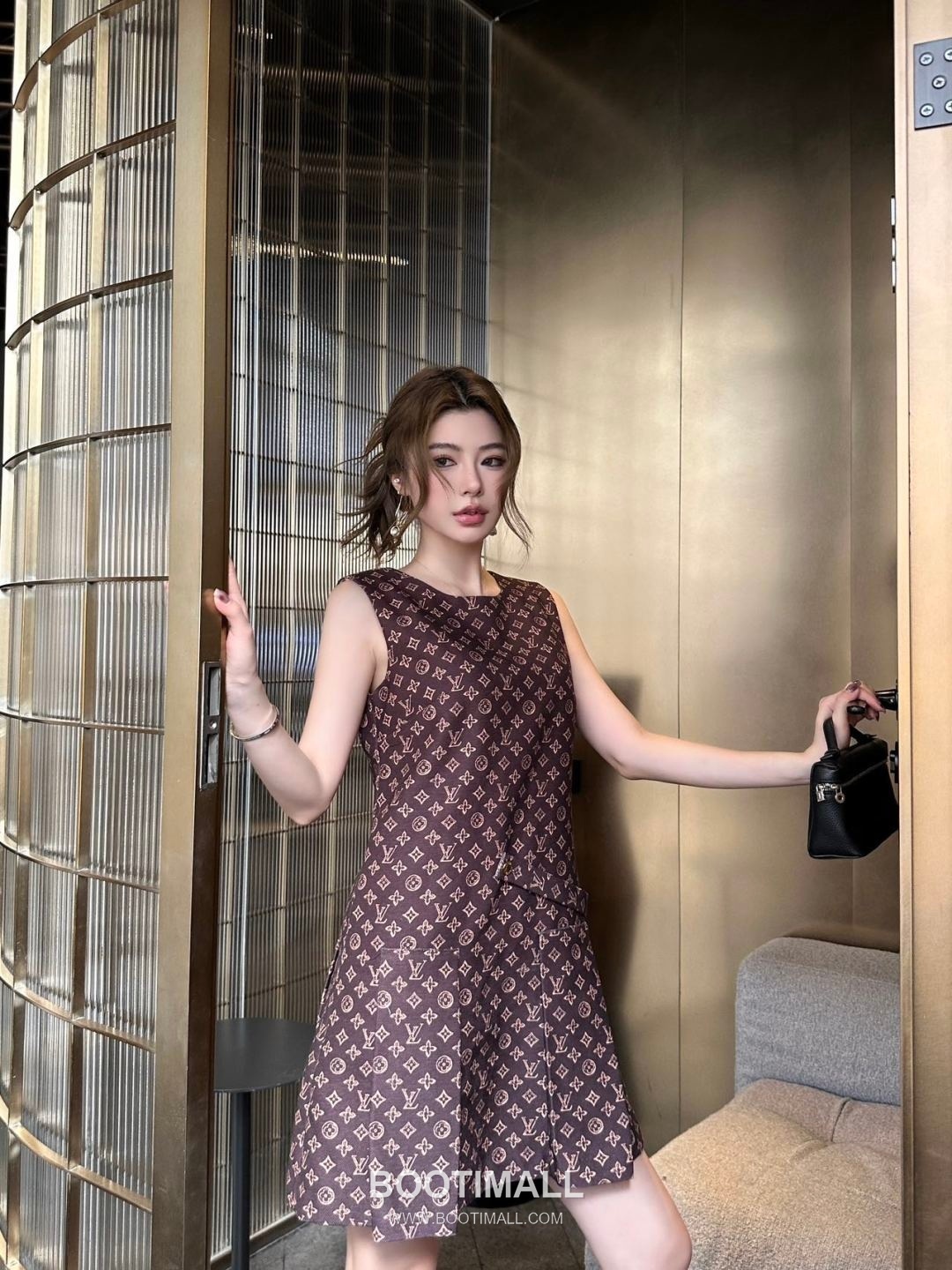 Louis Vuitton Sleeveless A-Line Dress White 루이비통 슬리브리스 A라인 드레스 화이트 15