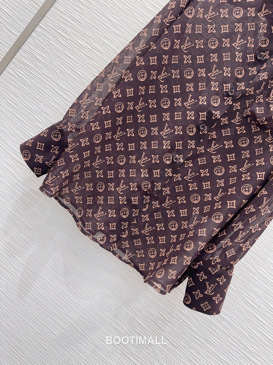 Louis Vuitton Semi-Sheer Logo Print Shirt Light Pink 루이비통 세미 시어 로고 프린트 셔츠 라이트 핑크 5