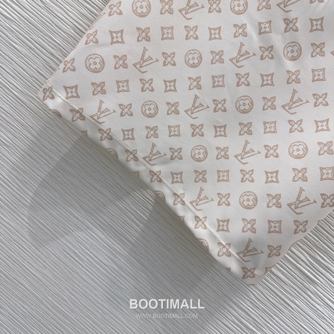 Louis Vuitton Monogram Pattern Cotton Blend Two-Piece Set Beige 루이비통 모노그램 패턴 코튼 블렌드 투피스 세트 베이지 6