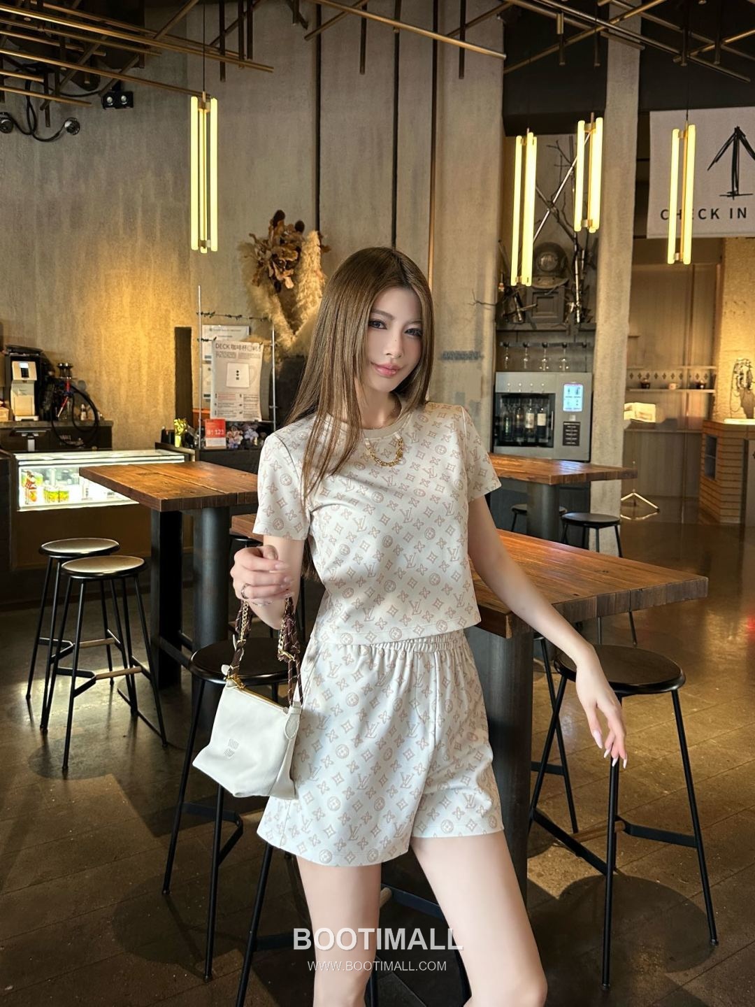 Louis Vuitton Monogram Pattern Cotton Blend Two-Piece Set Beige 루이비통 모노그램 패턴 코튼 블렌드 투피스 세트 베이지 21