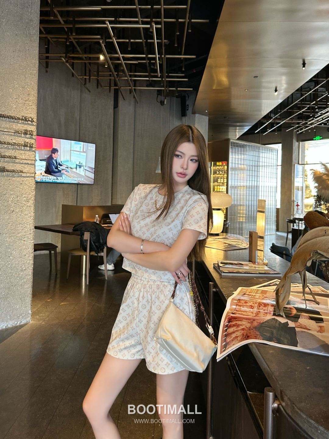 Louis Vuitton Monogram Pattern Cotton Blend Two-Piece Set Beige 루이비통 모노그램 패턴 코튼 블렌드 투피스 세트 베이지 23