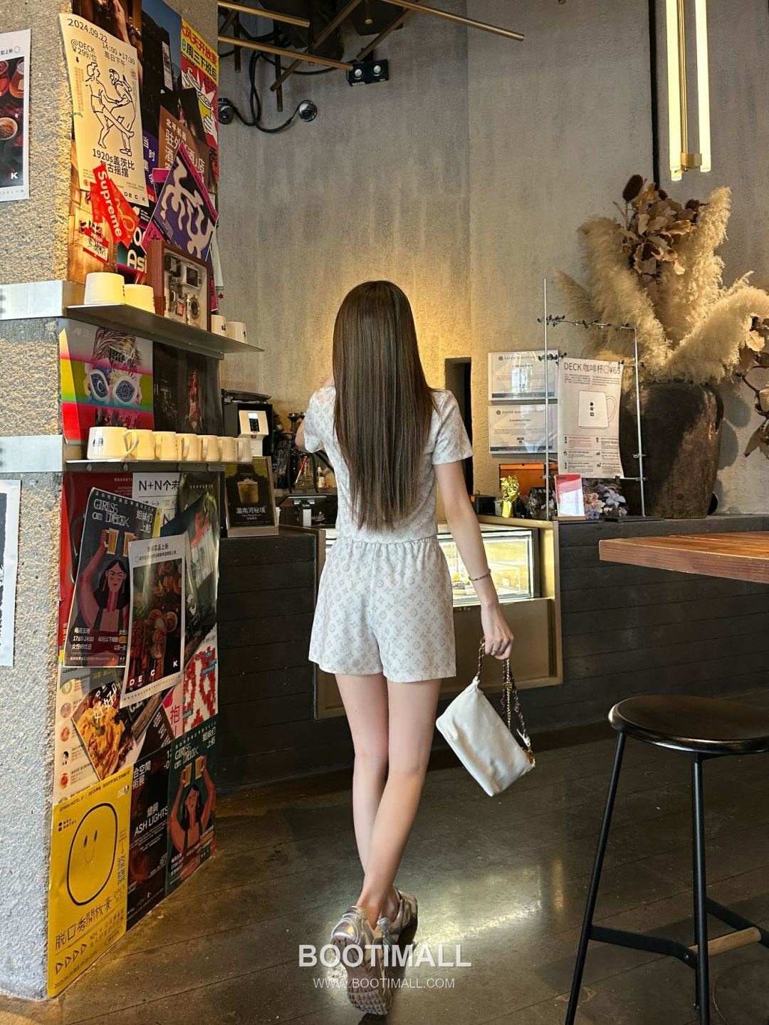 Louis Vuitton Monogram Pattern Cotton Blend Two-Piece Set Beige 루이비통 모노그램 패턴 코튼 블렌드 투피스 세트 베이지 26