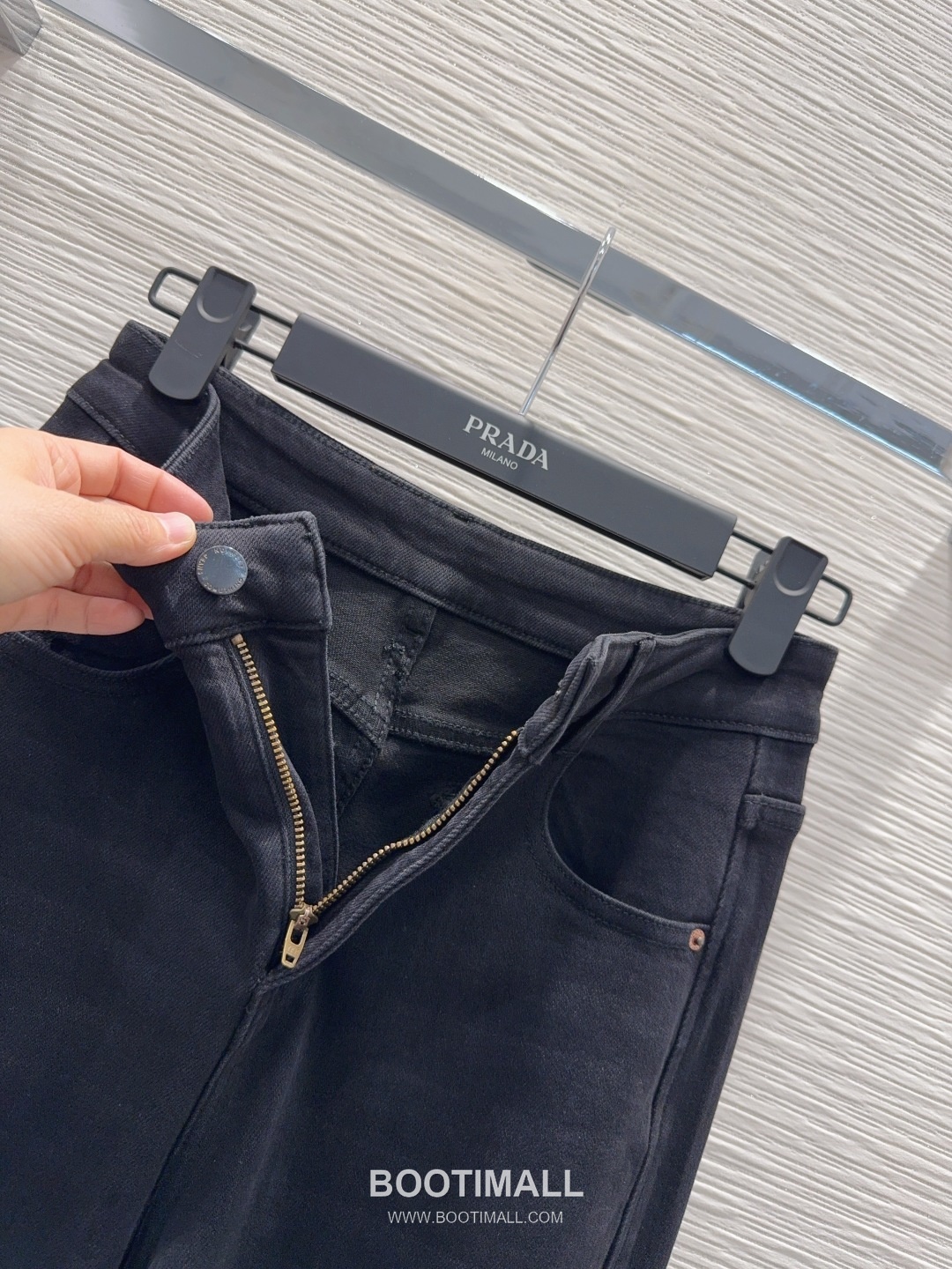 Prada Denim Wide Leg Jeans Black 프라다 데님 와이드 레그 진 블랙 4