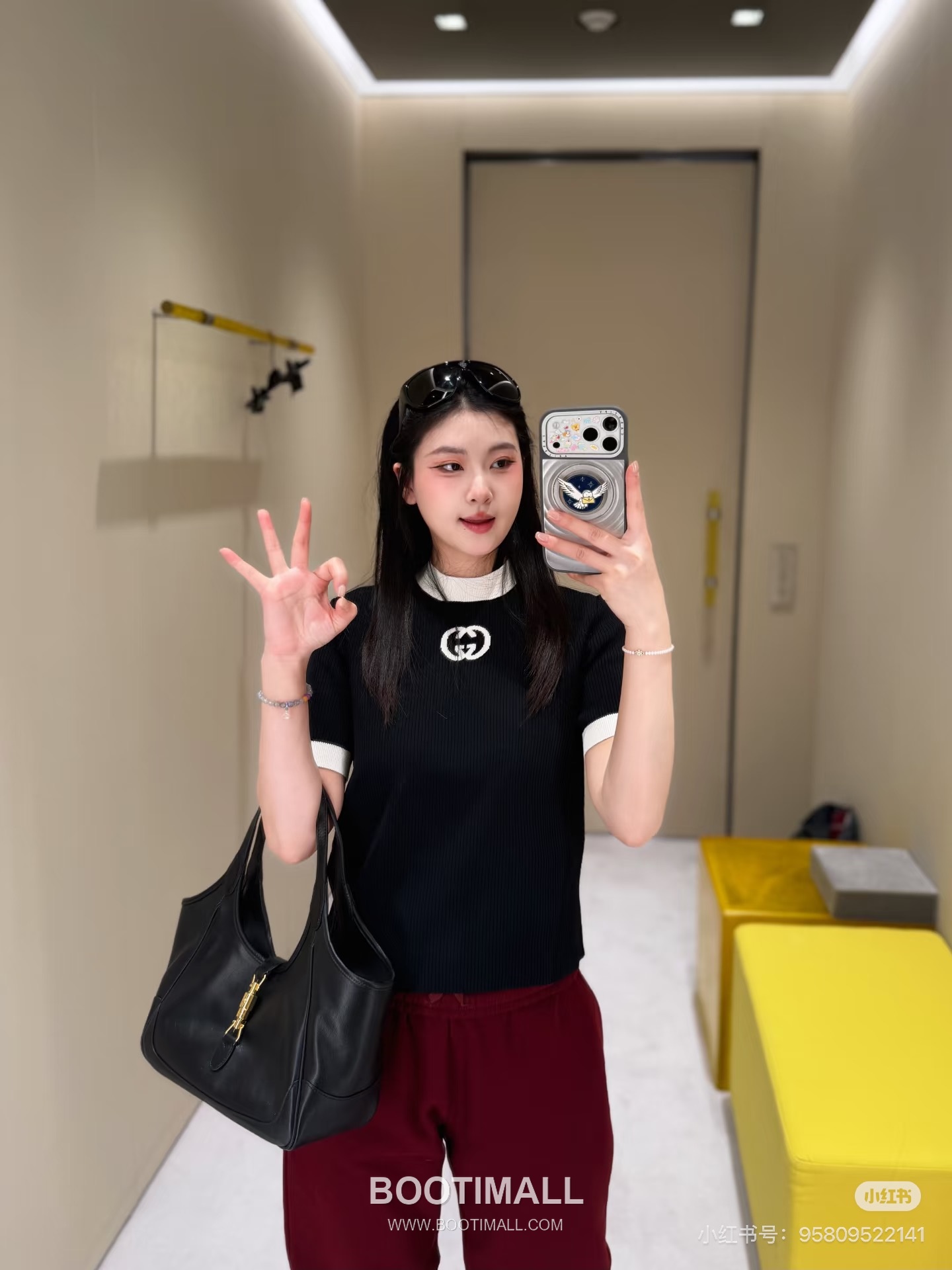 Gucci GG Logo Contrast Knit Short Sleeve Top Black White 구찌 GG 로고 콘트라스트 니트 반팔 티셔츠 블랙 화이트 1