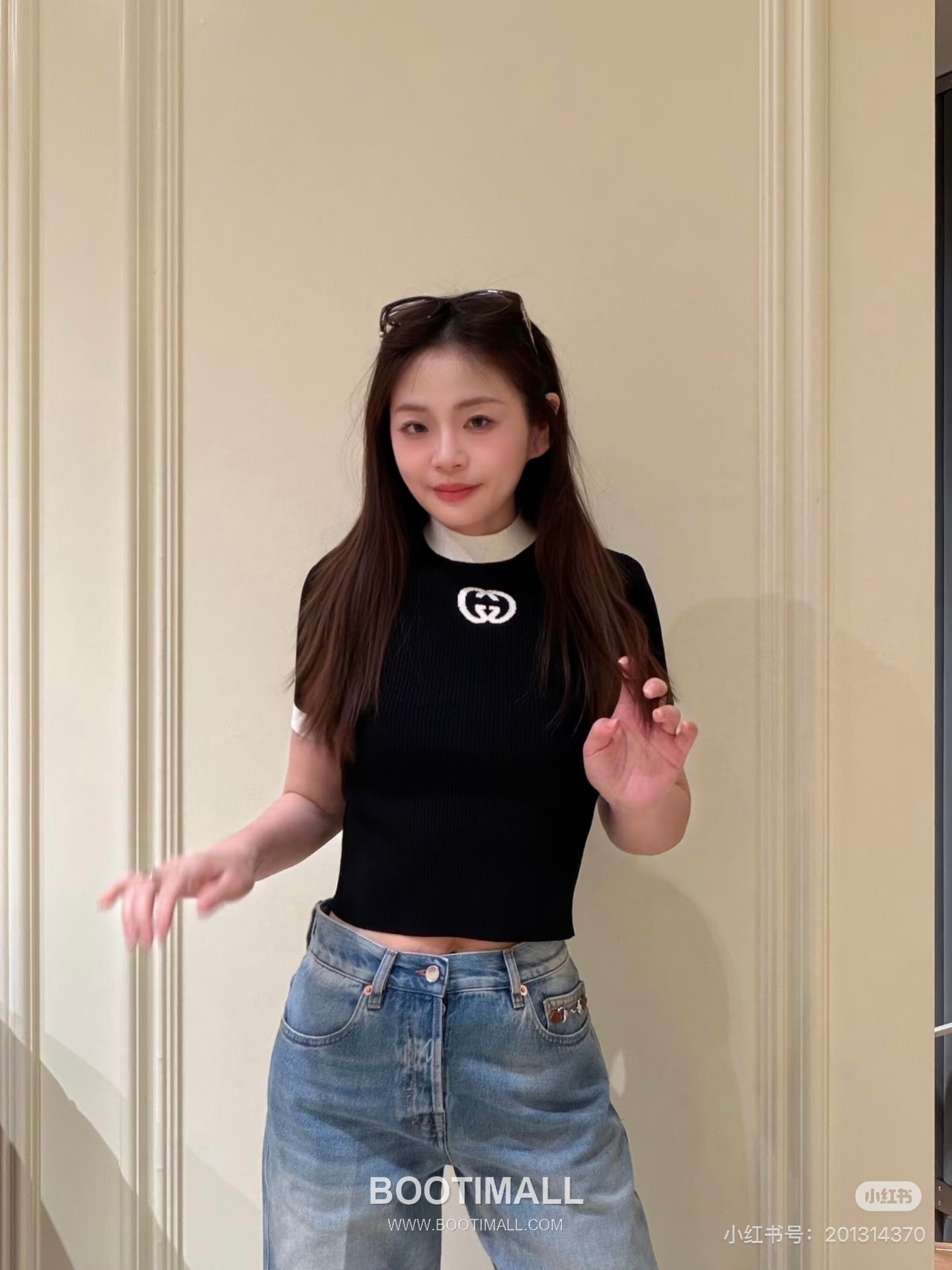 Gucci GG Logo Contrast Knit Short Sleeve Top Black White 구찌 GG 로고 콘트라스트 니트 반팔 티셔츠 블랙 화이트 3