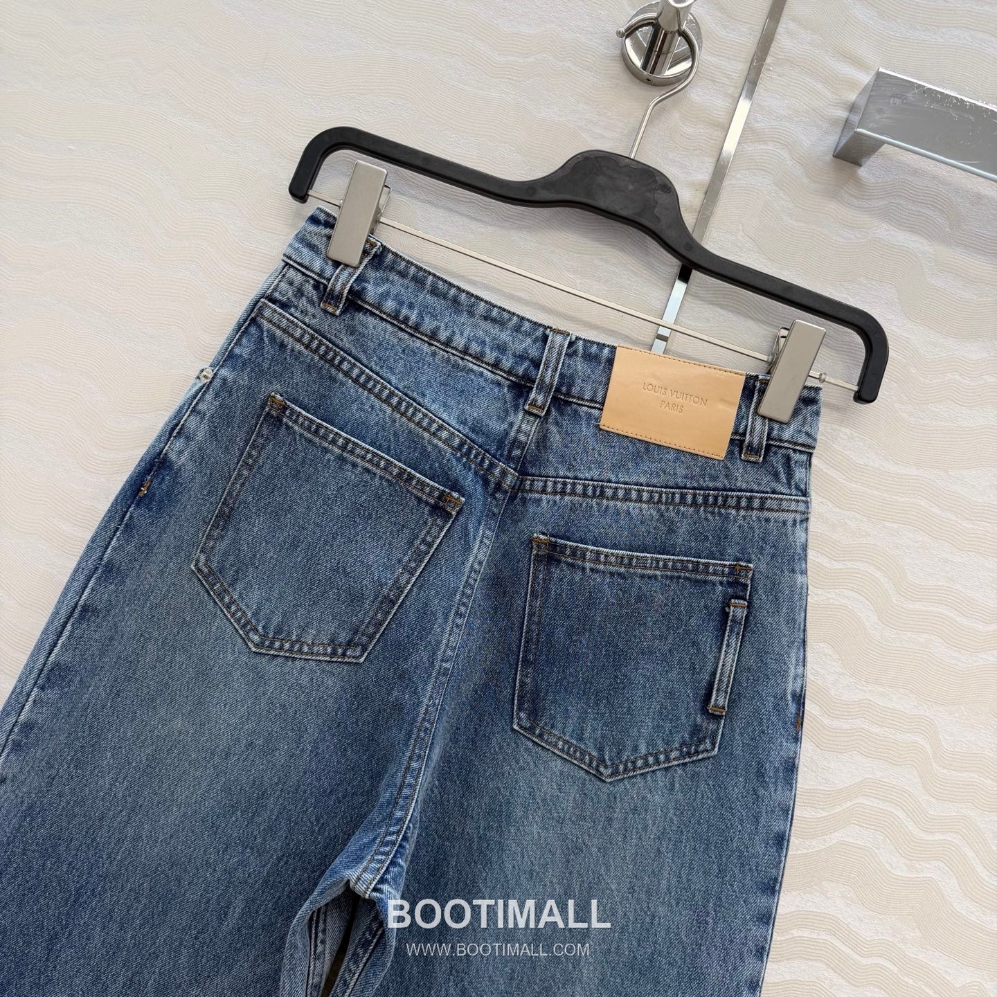 Louis Vuitton Bourgeoise Monogram Embroidered Denim Jeans Blue 루이비통 부르주아 모노그램 자수 데님 진 블루 15