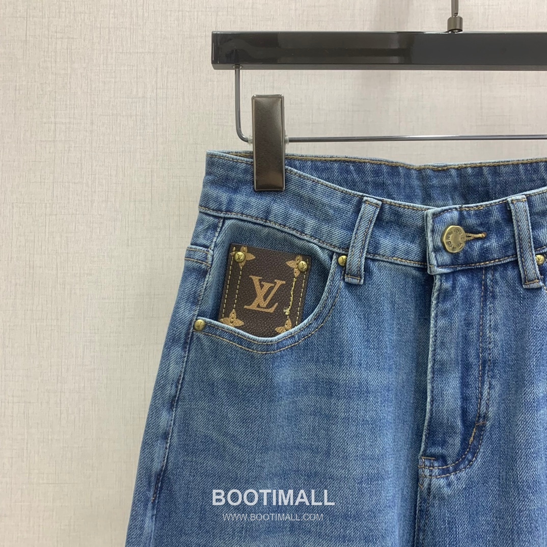 Straight Fit Denim Jeans Blue Light Blue 스트레이트 핏 데님 진 블루 라이트 블루 2