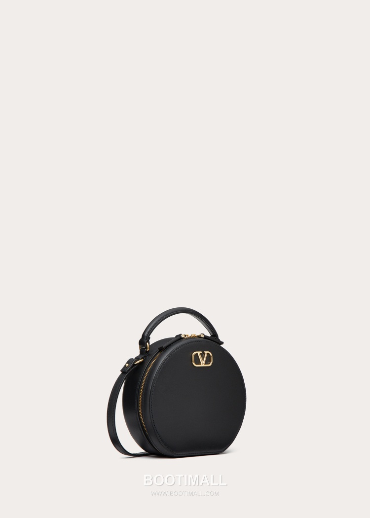 Valentino VLOGO Signature Round Crossbody Bag Black 발렌티노 브이로고 시그니처 라운드 크로스바디백 블랙 18cm 3