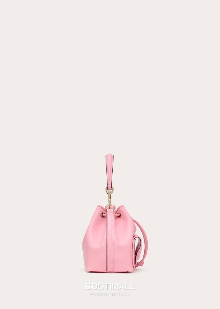 Valentino VLOGO Signature Leather Bucket Bag Ivory 발렌티노 브이로고 시그니처 레더 버킷백 아이보리 숄더백 21cm 4