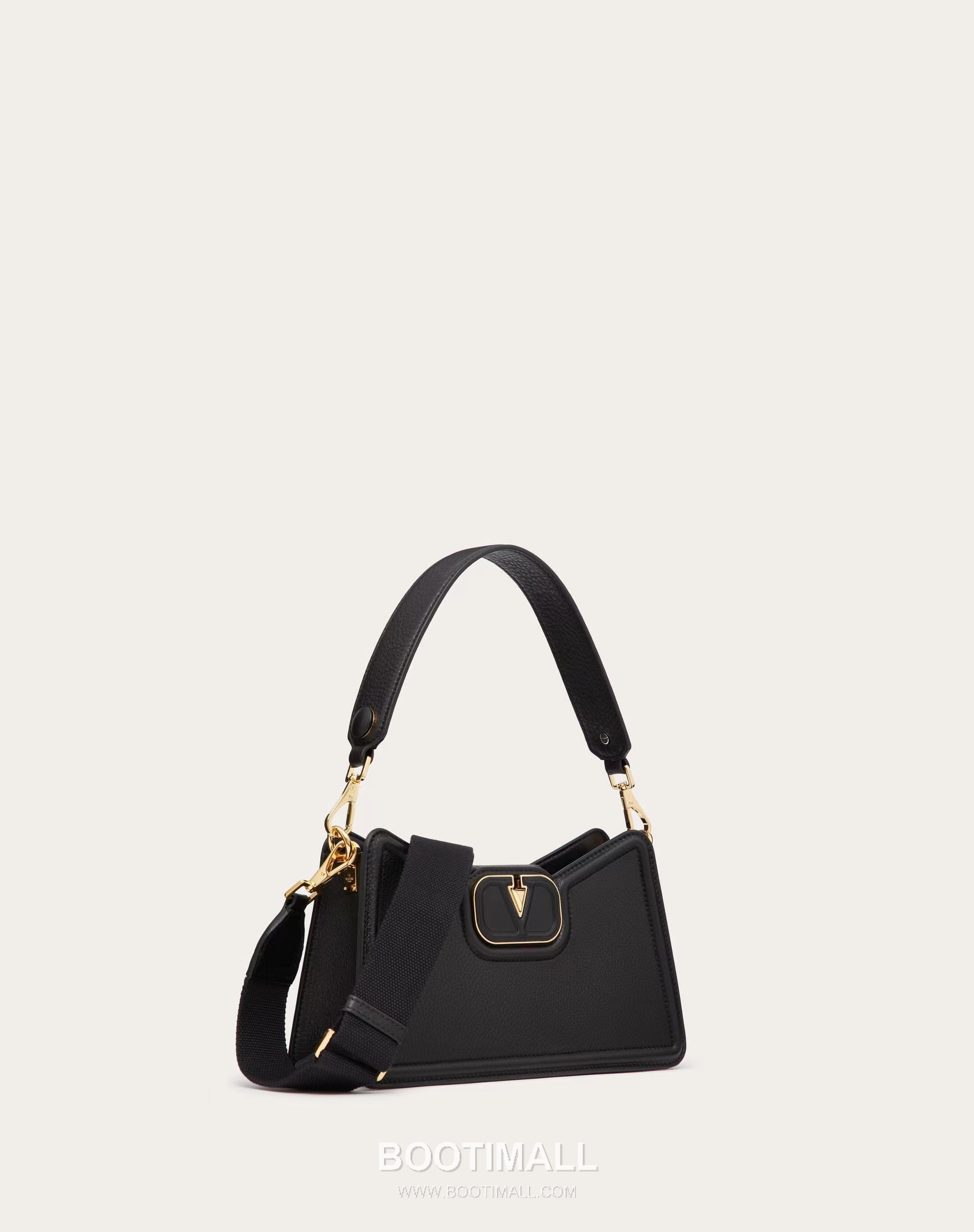 Valentino VLogo Signature Grainy Leather Ivory Shoulder Bag 발렌티노 V로고 시그니처 그레이니 레더 아이보리 숄더백 3