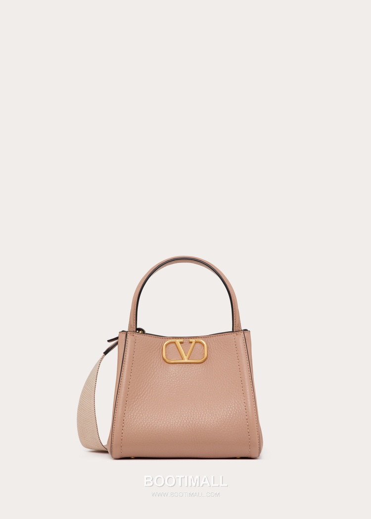 Valentino Garavani VSLING Grained Leather Beige Top Handle Bag 발렌티노 가라바니 브이슬링 그레인드 레더 베이지 탑핸들백 1