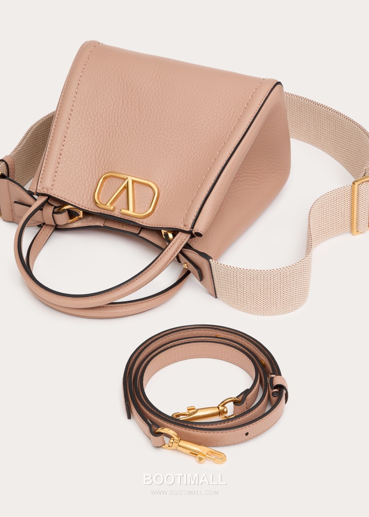 Valentino Garavani VSLING Grained Leather Beige Top Handle Bag 발렌티노 가라바니 브이슬링 그레인드 레더 베이지 탑핸들백 5